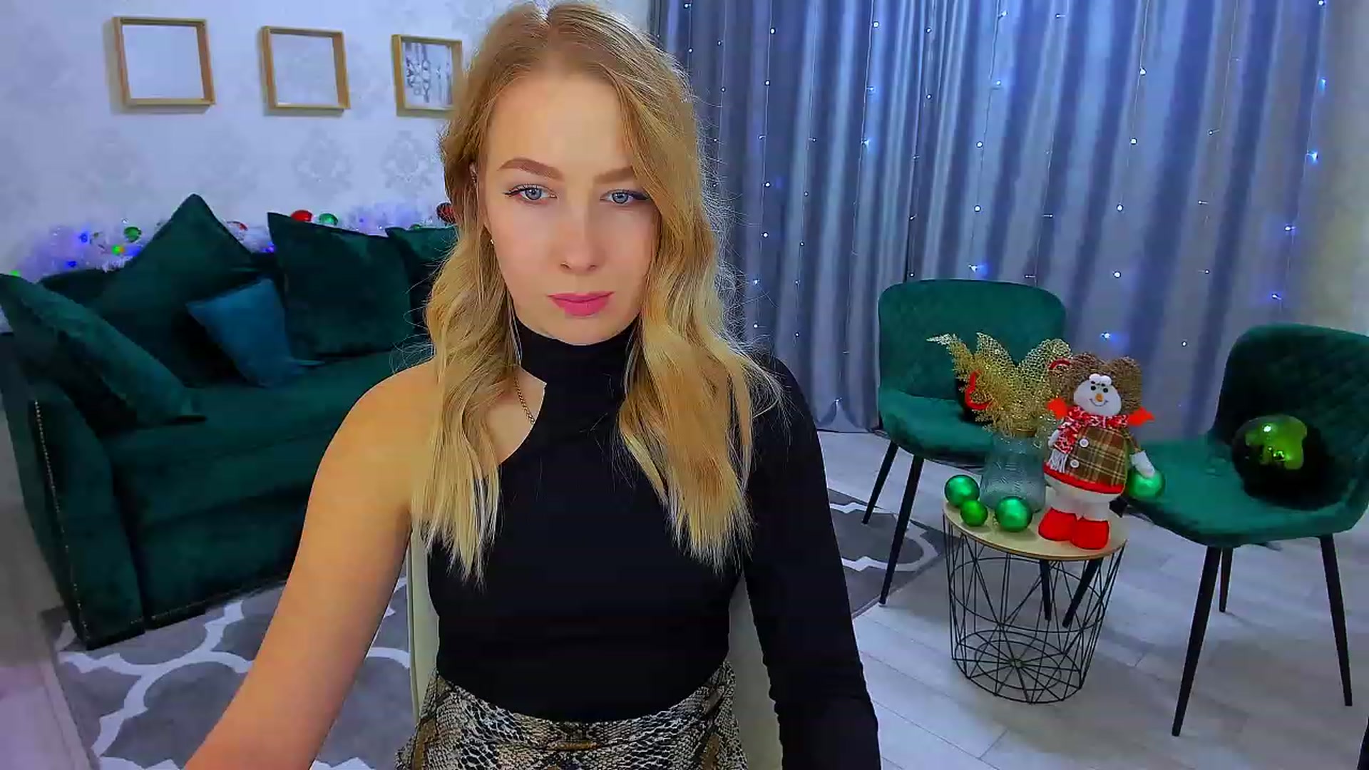 Gallery image thumbnail from ElegantLook's myfreecams stream on, 12/27/2022, 04:06 image 13 of 20