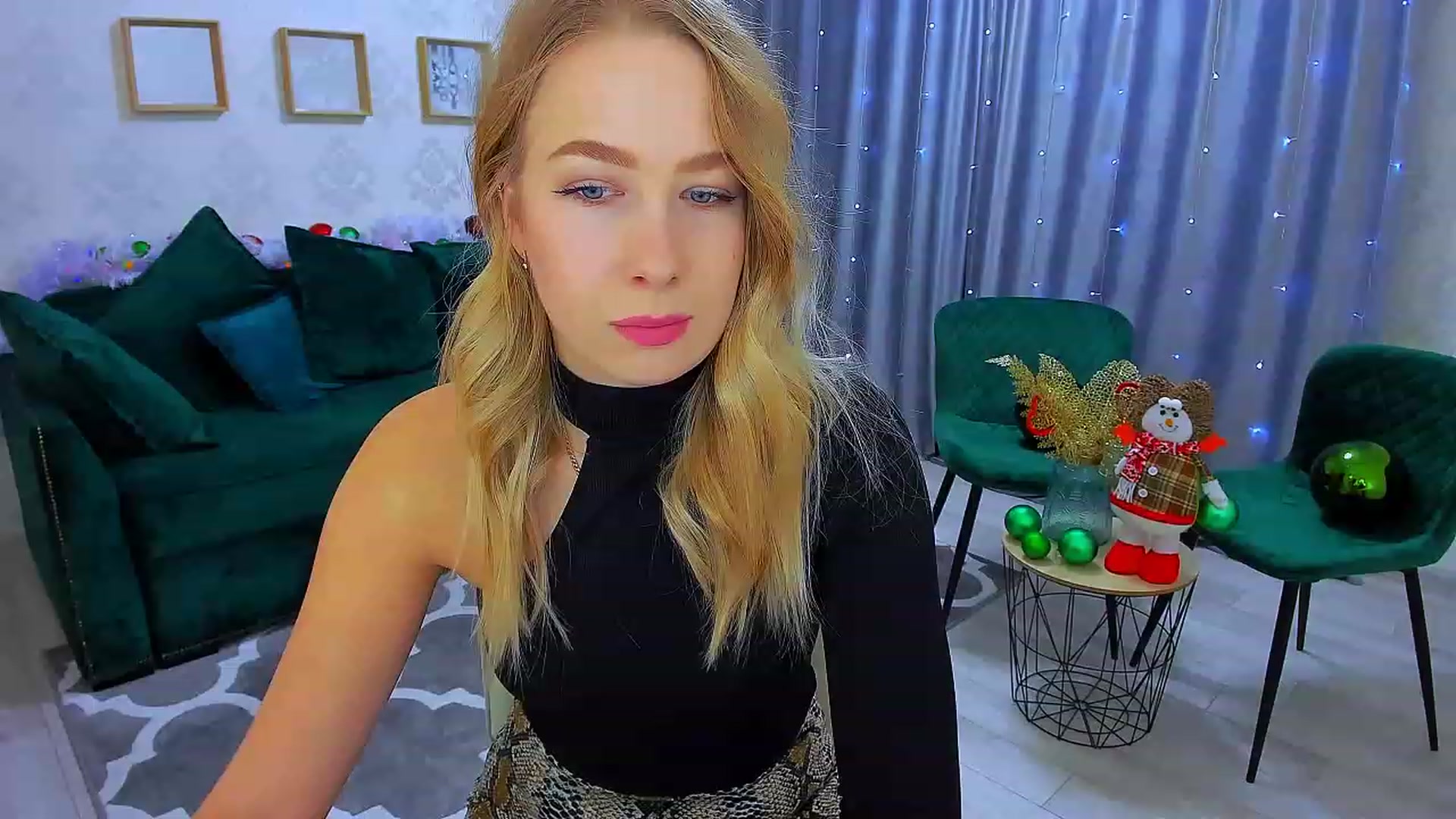 Gallery image thumbnail from ElegantLook's myfreecams stream on, 12/27/2022, 04:06 image 2 of 20