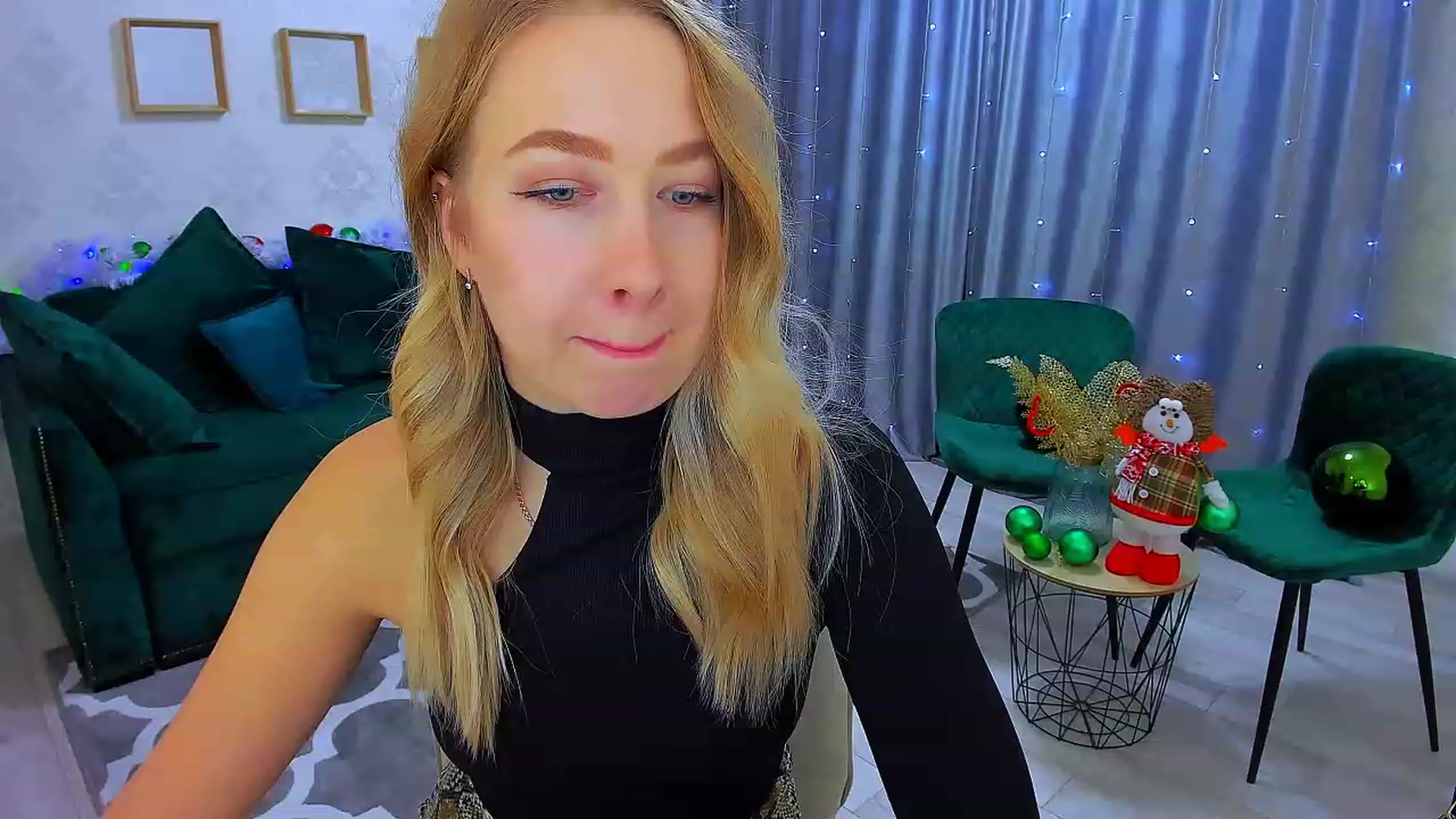 Gallery image thumbnail from ElegantLook's myfreecams stream on, 12/27/2022, 04:06 image 16 of 20