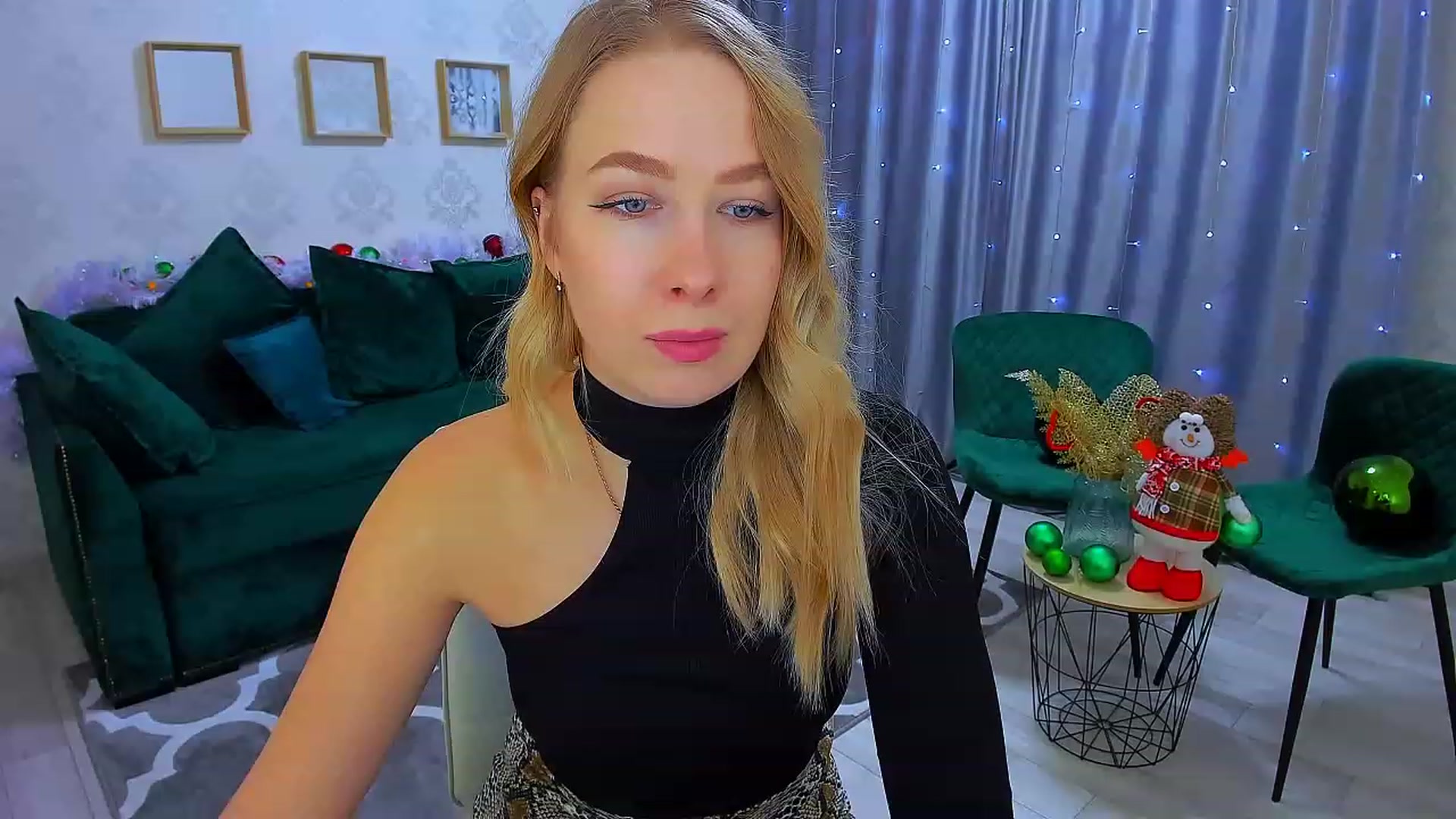 Gallery image thumbnail from ElegantLook's myfreecams stream on, 12/27/2022, 06:32 image 13 of 20