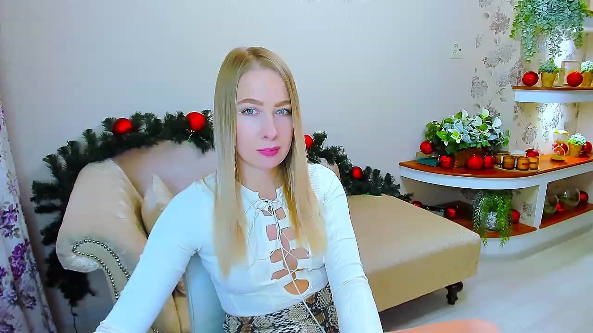 Gallery image thumbnail from ElegantLook's myfreecams stream on, 12/28/2022, 07:23 image 16 of 20