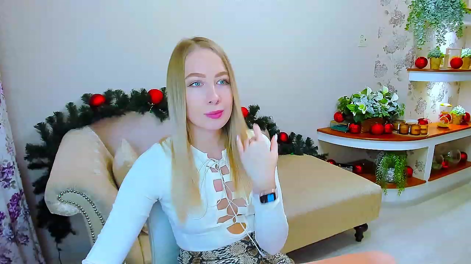 Gallery image thumbnail from ElegantLook's myfreecams stream on, 12/28/2022, 07:23 image 13 of 20