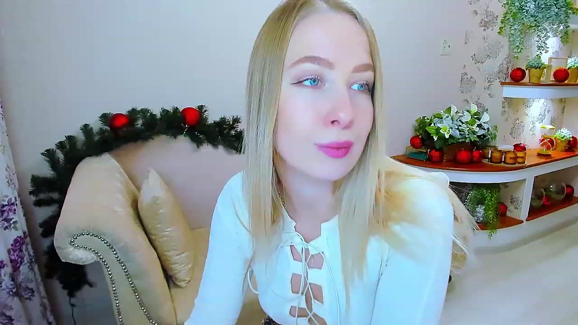 Gallery image thumbnail from ElegantLook's myfreecams stream on, 12/28/2022, 08:10 image 14 of 20