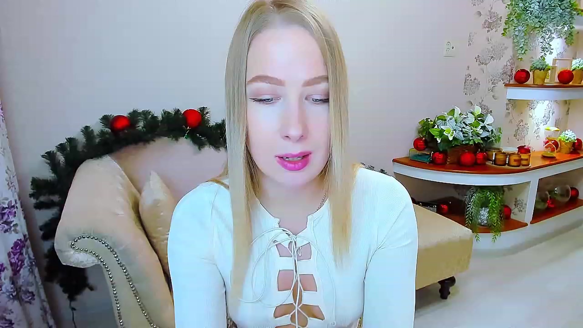 Gallery image thumbnail from ElegantLook's myfreecams stream on, 12/28/2022, 08:10 image 6 of 20