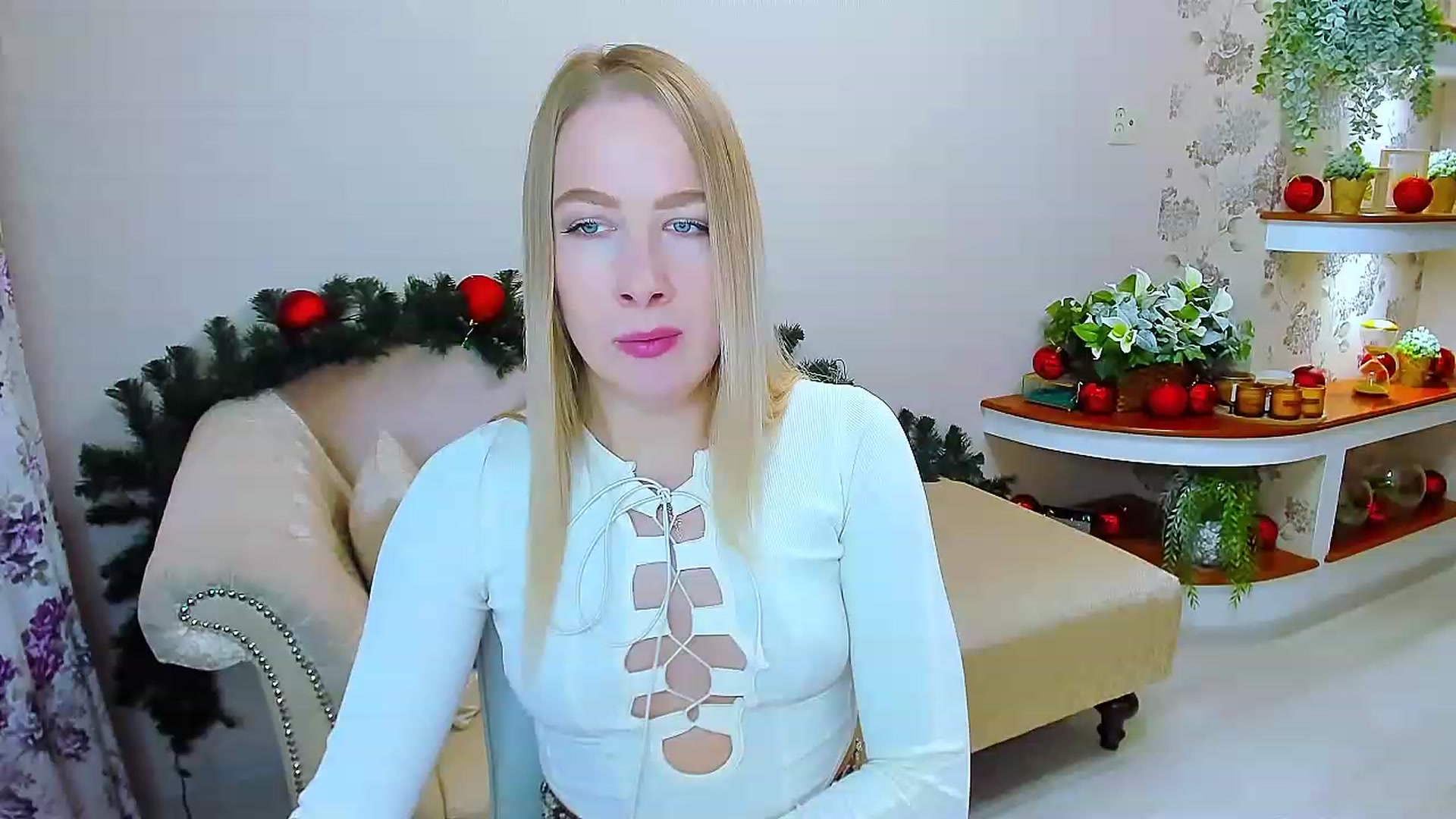 Gallery image thumbnail from ElegantLook's myfreecams stream on, 12/28/2022, 08:10 image 8 of 20