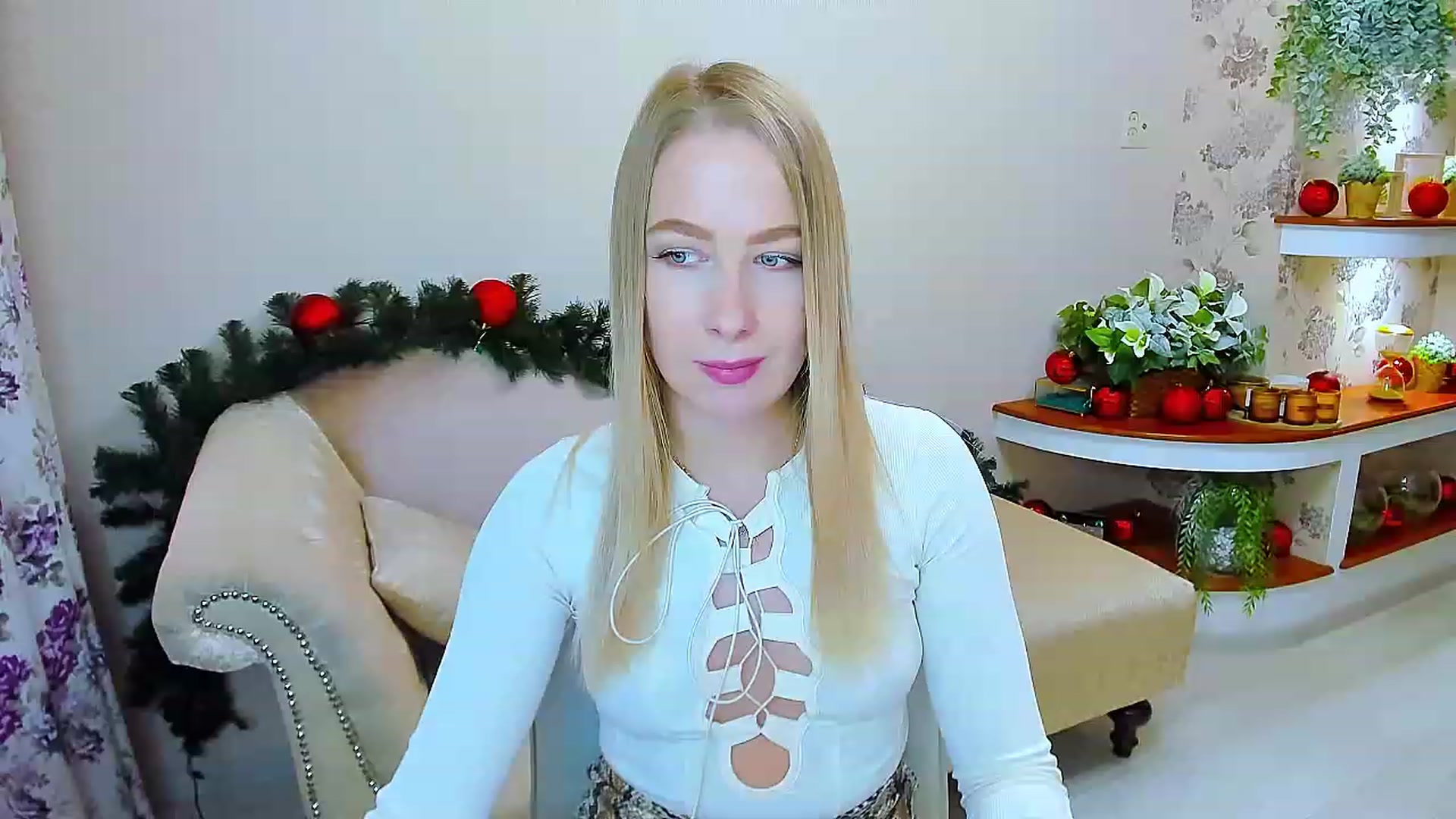 Gallery image thumbnail from ElegantLook's myfreecams stream on, 01/12/2023, 01:21 image 14 of 20