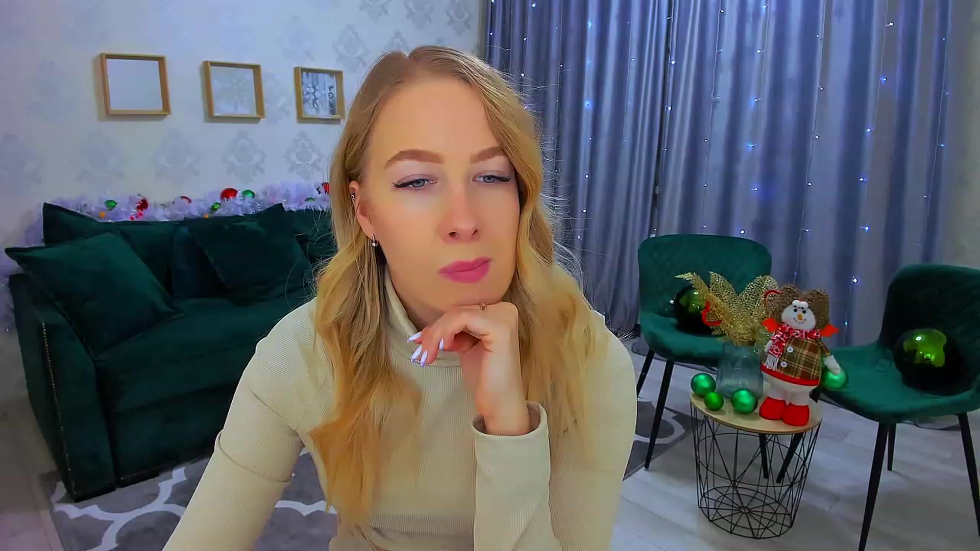 Gallery image thumbnail from ElegantLook's myfreecams stream on, 12/29/2022, 11:17 image 10 of 20