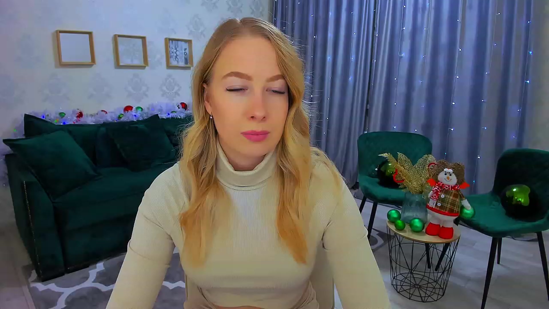 Gallery image thumbnail from ElegantLook's myfreecams stream on, 12/29/2022, 11:17 image 7 of 20