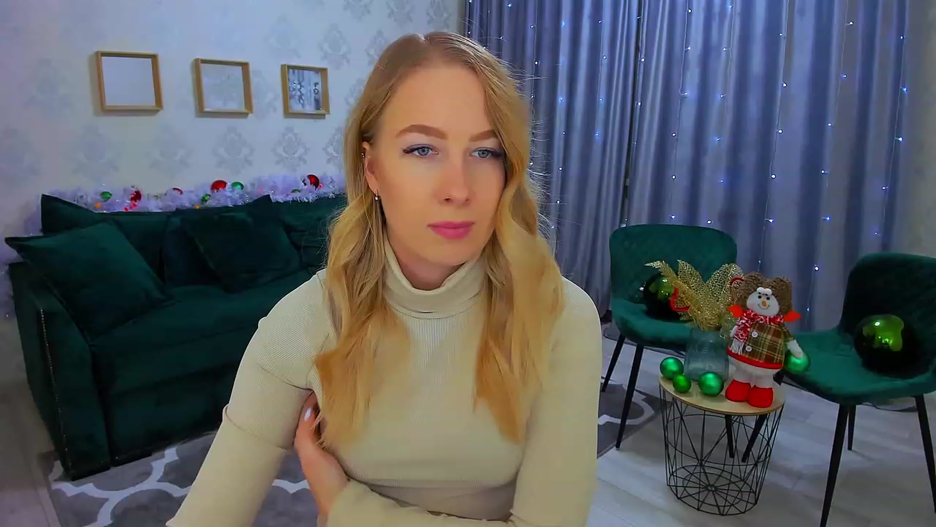 Gallery image thumbnail from ElegantLook's myfreecams stream on, 12/29/2022, 11:17 image 14 of 20