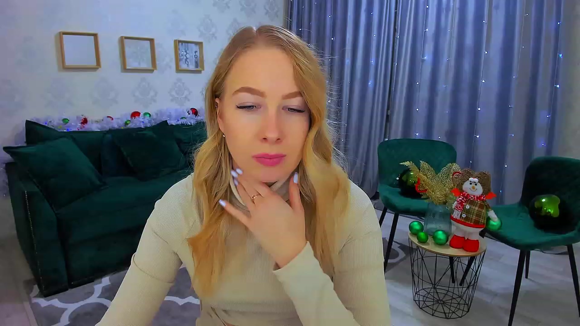 Gallery image thumbnail from ElegantLook's myfreecams stream on, 12/29/2022, 11:17 image 13 of 20