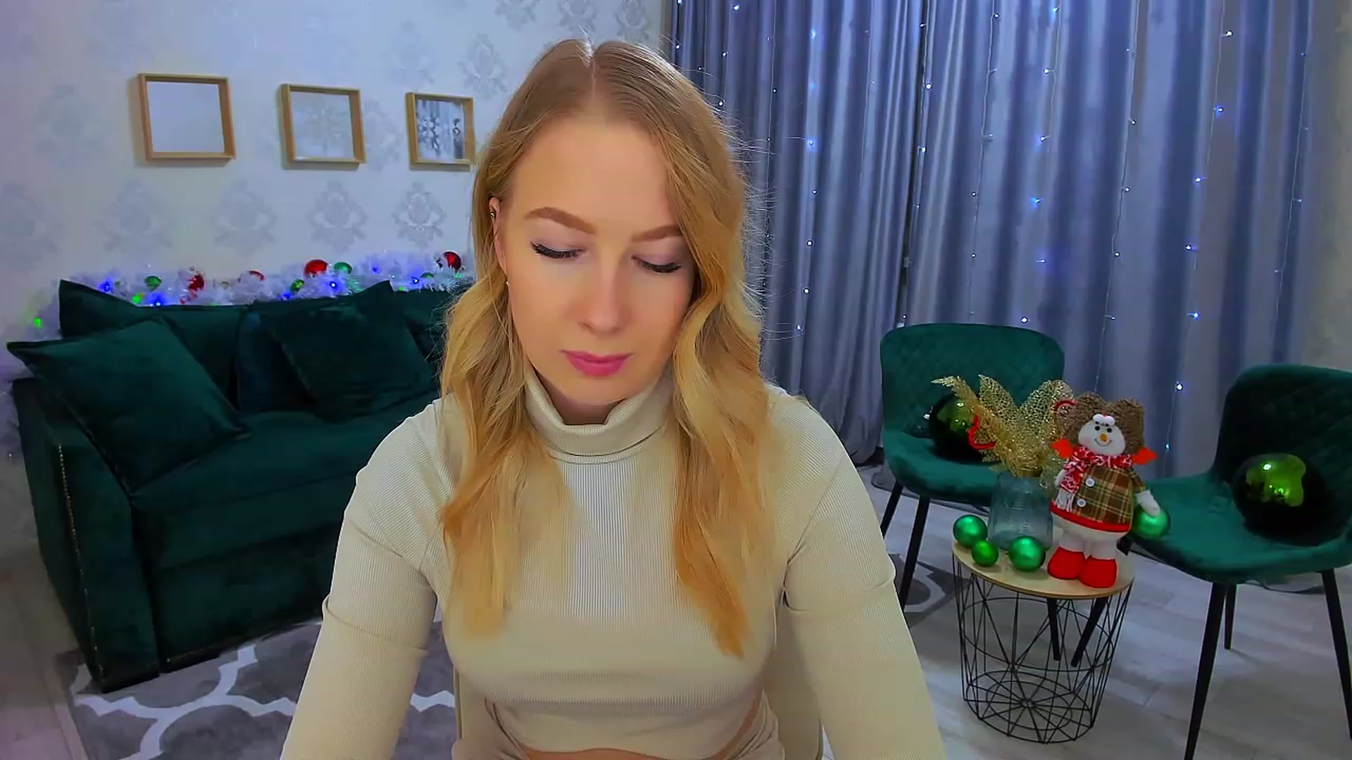 Gallery image thumbnail from ElegantLook's myfreecams stream on, 12/29/2022, 11:17 image 8 of 20