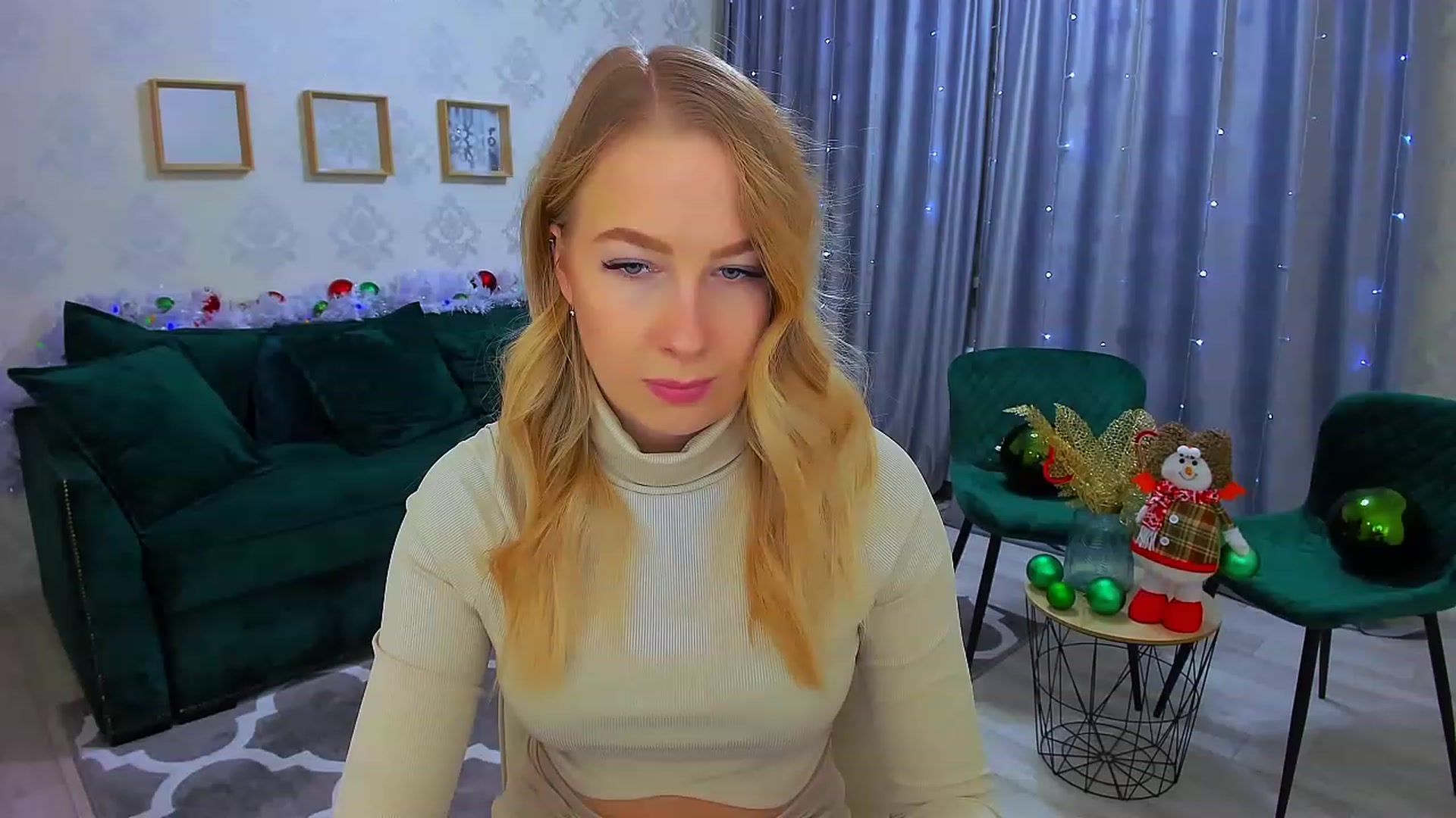 Gallery image thumbnail from ElegantLook's myfreecams stream on, 12/29/2022, 11:17 image 12 of 20
