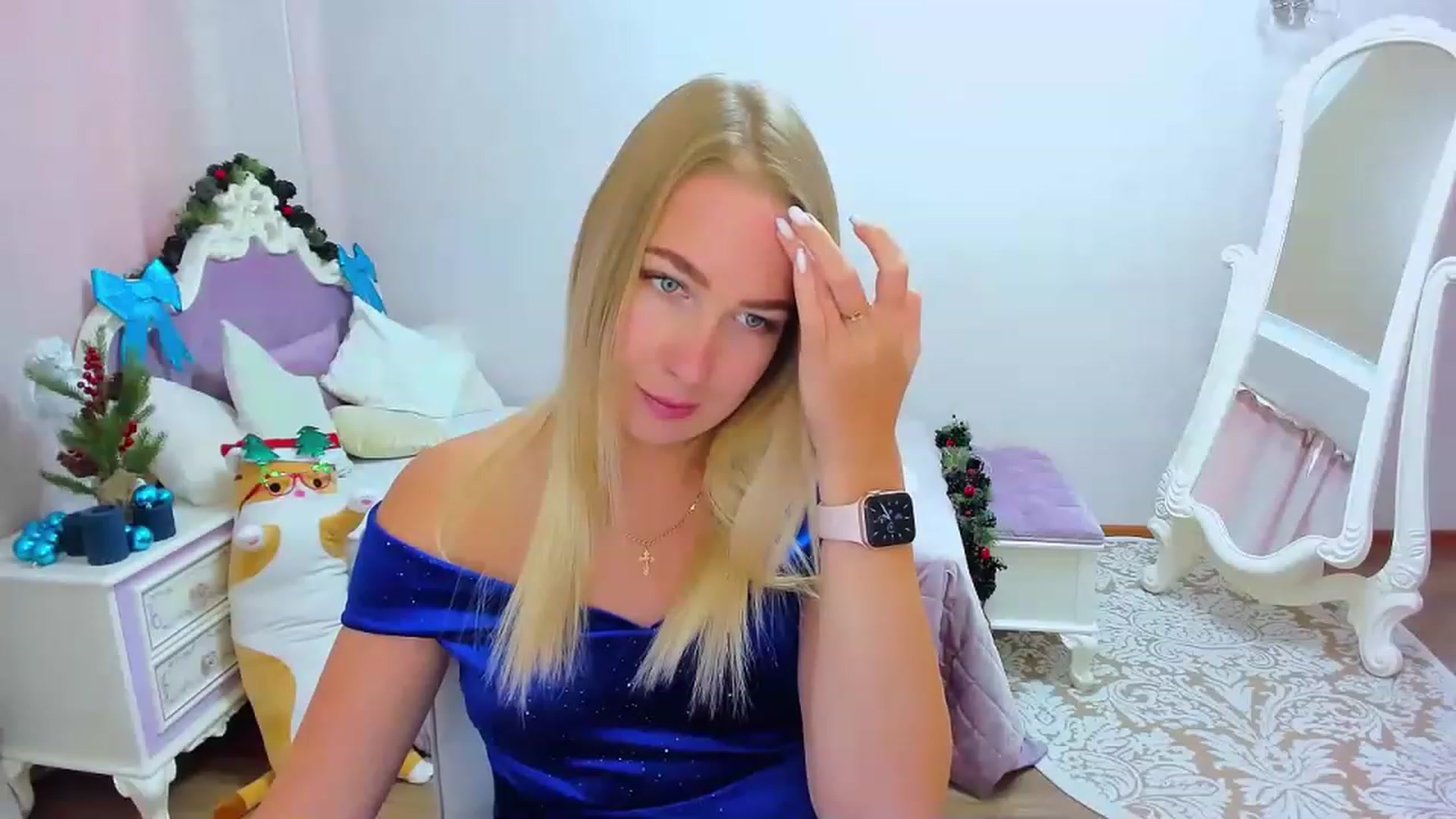 Gallery image thumbnail from ElegantLook's myfreecams stream on, 01/16/2023, 08:19 image 14 of 20