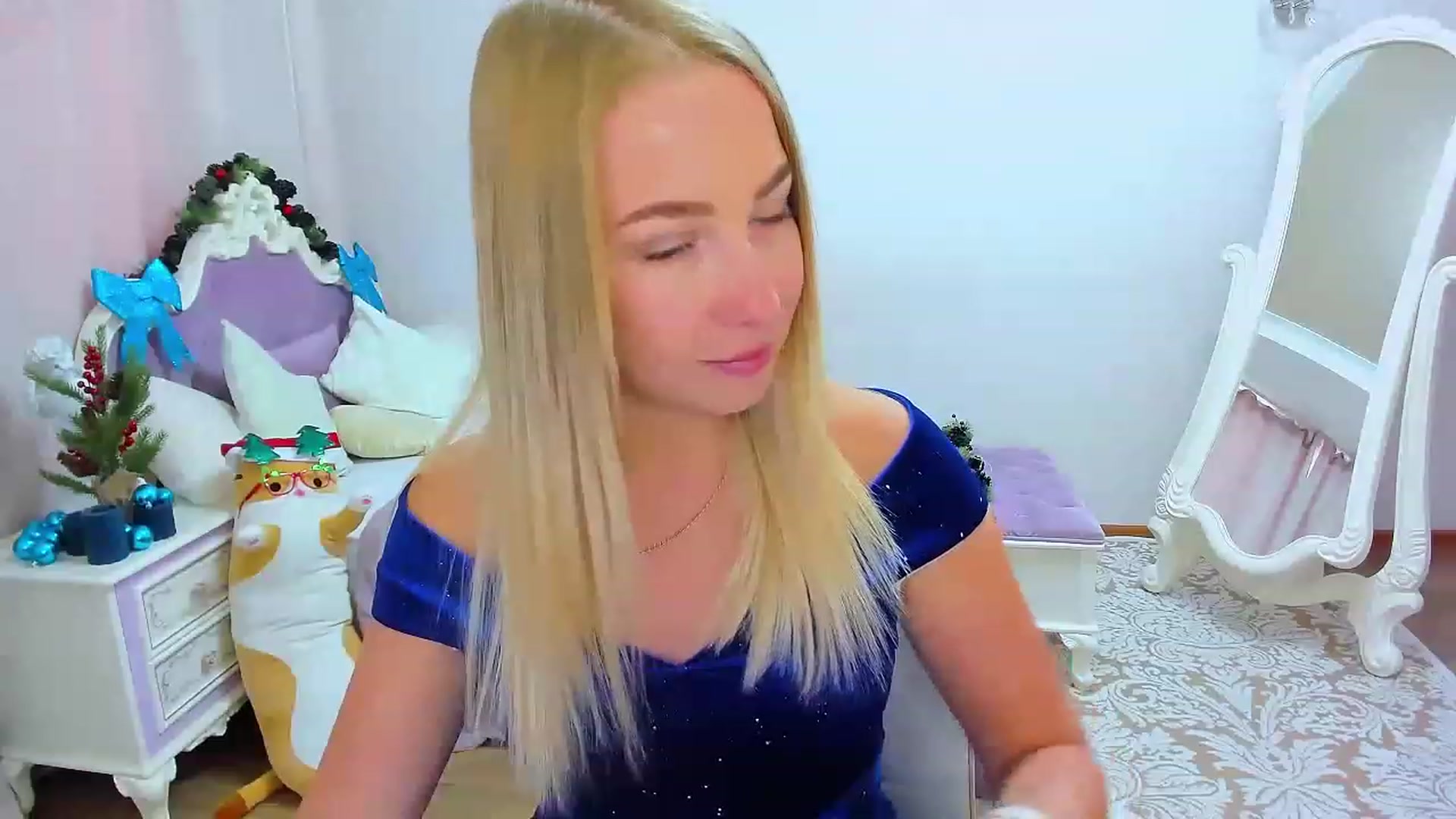 Gallery image thumbnail from ElegantLook's myfreecams stream on, 01/16/2023, 08:19 image 2 of 20