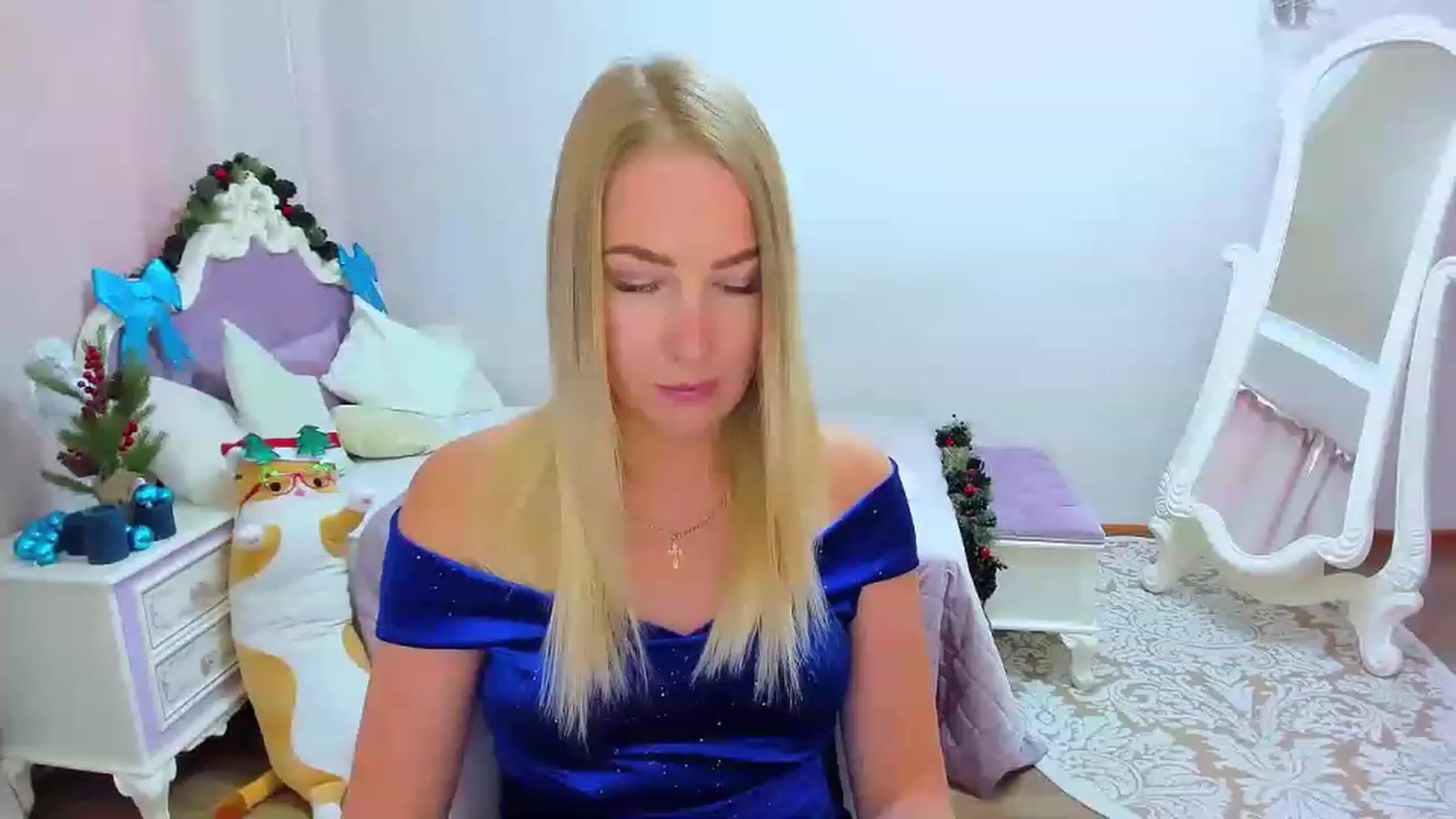Gallery image thumbnail from ElegantLook's myfreecams stream on, 01/16/2023, 08:19 image 13 of 20