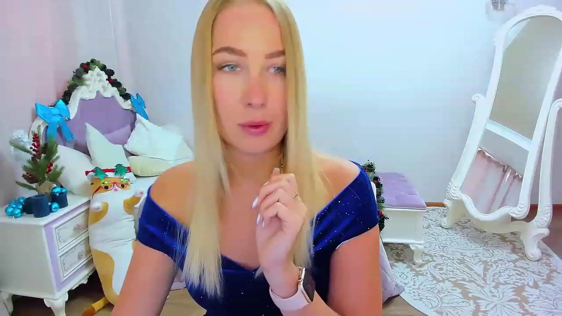 Gallery image thumbnail from ElegantLook's myfreecams stream on, 01/16/2023, 08:19 image 1 of 20