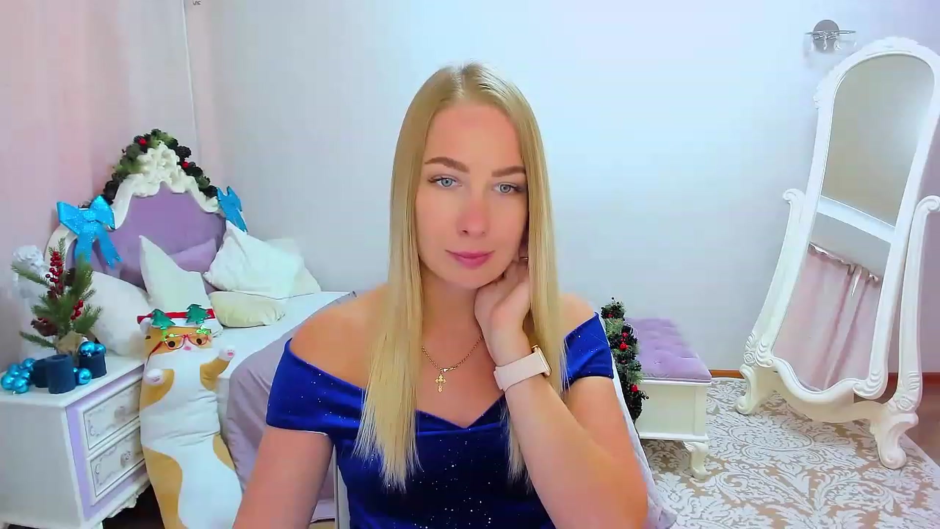 Gallery image thumbnail from ElegantLook's myfreecams stream on, 01/16/2023, 09:47 image 3 of 20