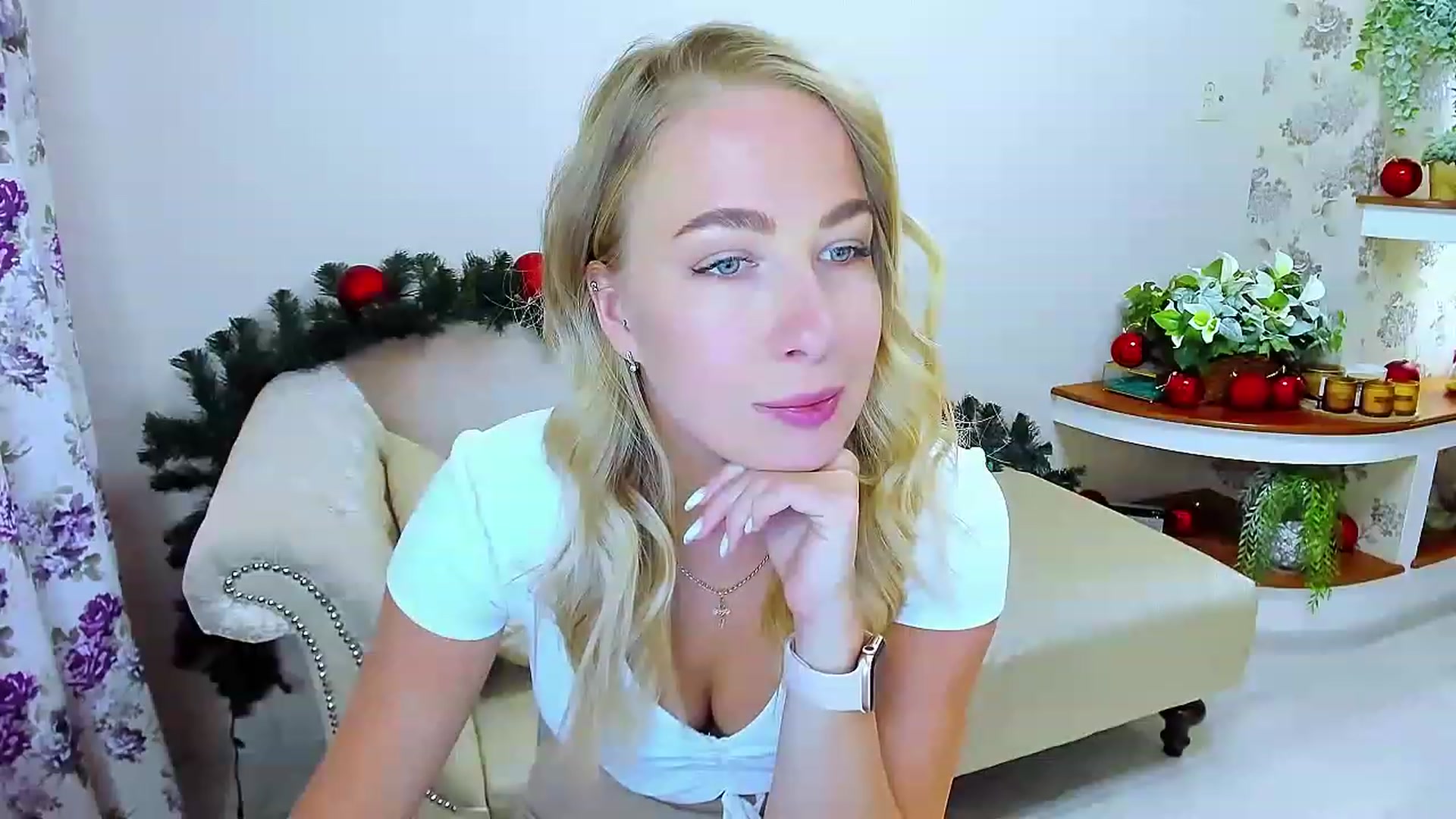 Gallery image thumbnail from ElegantLook's myfreecams stream on, 01/17/2023, 06:58 image 4 of 20