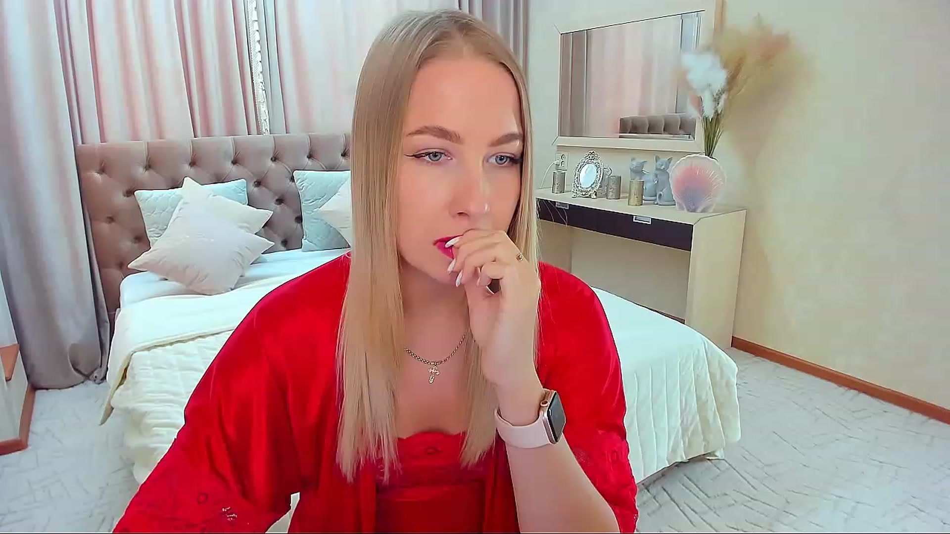 Gallery image thumbnail from ElegantLook's myfreecams stream on, 01/23/2023, 08:24 image 13 of 20