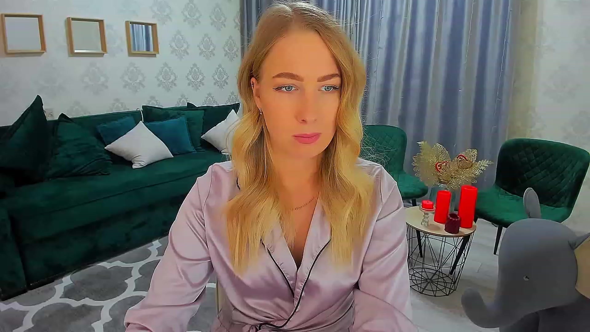 Gallery image thumbnail from ElegantLook's myfreecams stream on, 01/31/2023, 06:00 image 18 of 20