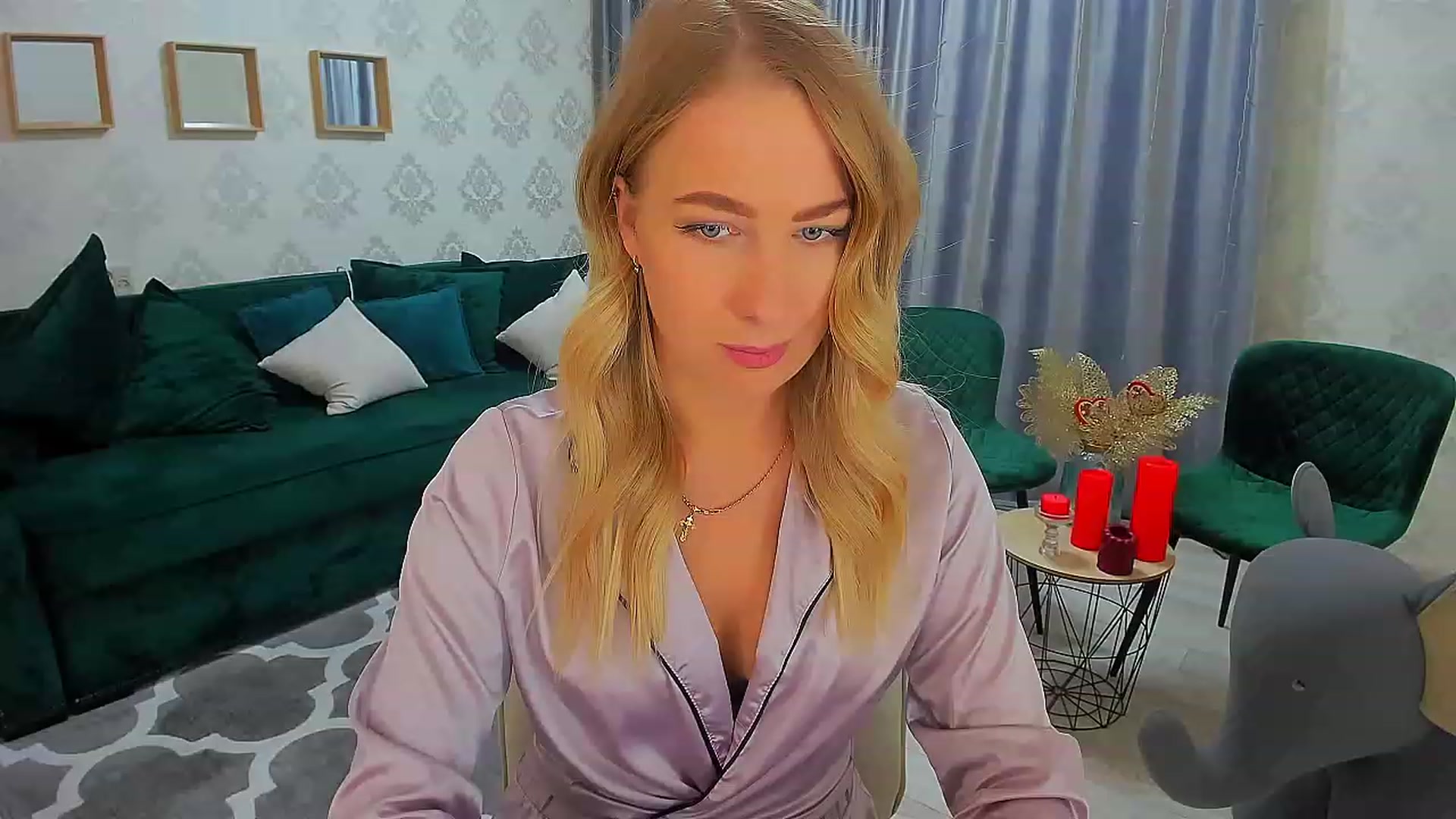 Gallery image thumbnail from ElegantLook's myfreecams stream on, 01/31/2023, 06:00 image 4 of 20