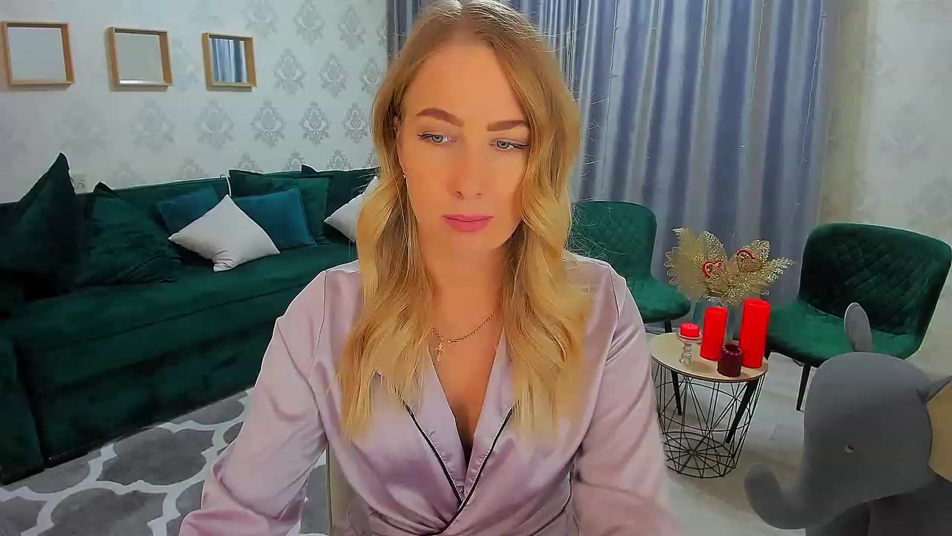Gallery image thumbnail from ElegantLook's myfreecams stream on, 01/31/2023, 06:00 image 9 of 20