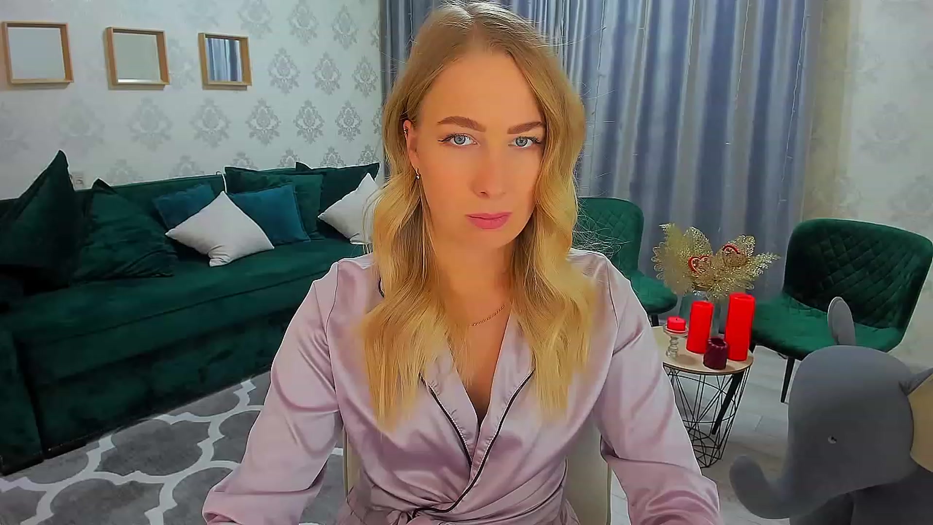 Gallery image thumbnail from ElegantLook's myfreecams stream on, 01/31/2023, 06:00 image 20 of 20