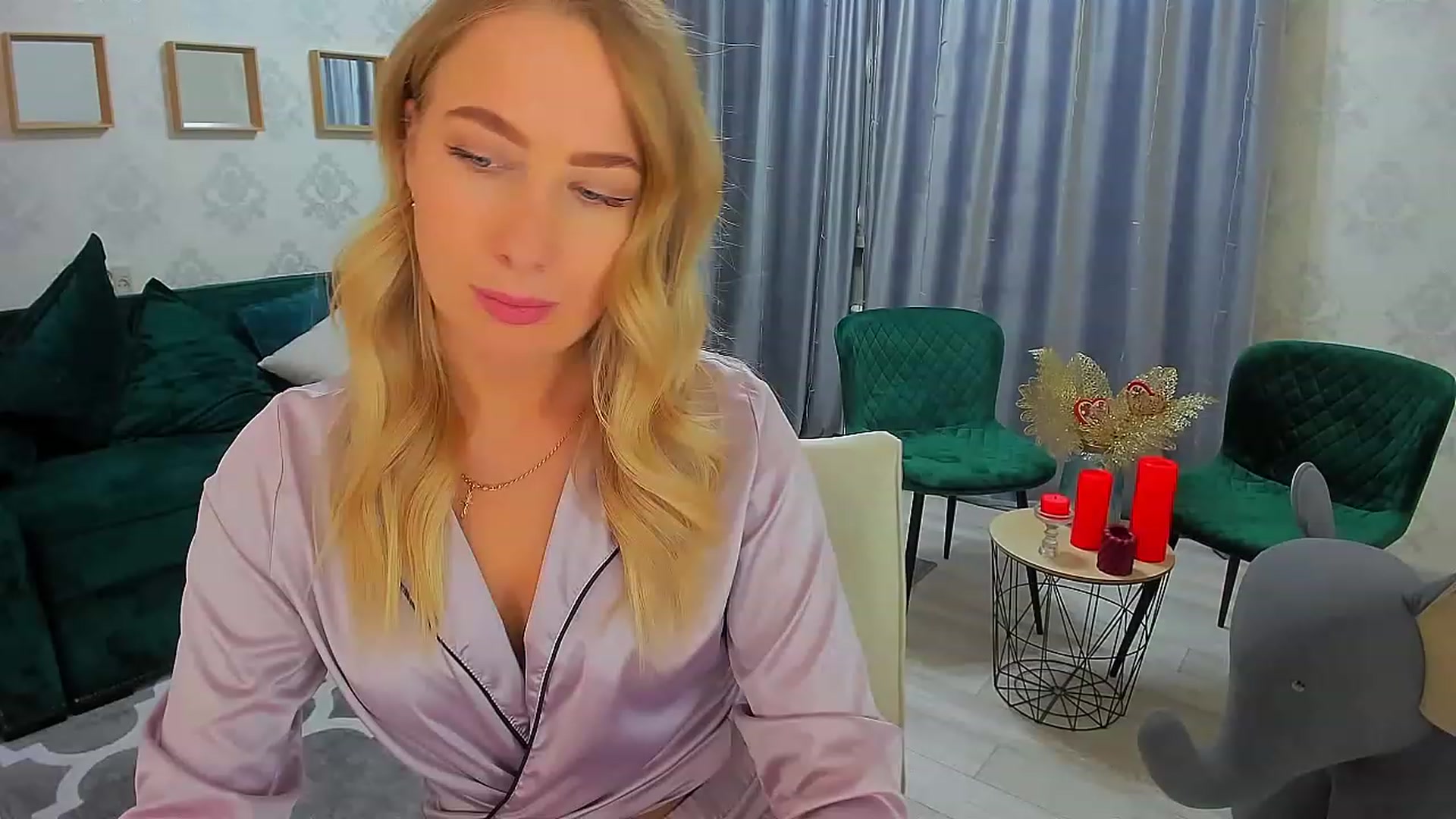 Gallery image thumbnail from ElegantLook's myfreecams stream on, 01/31/2023, 06:00 image 5 of 20