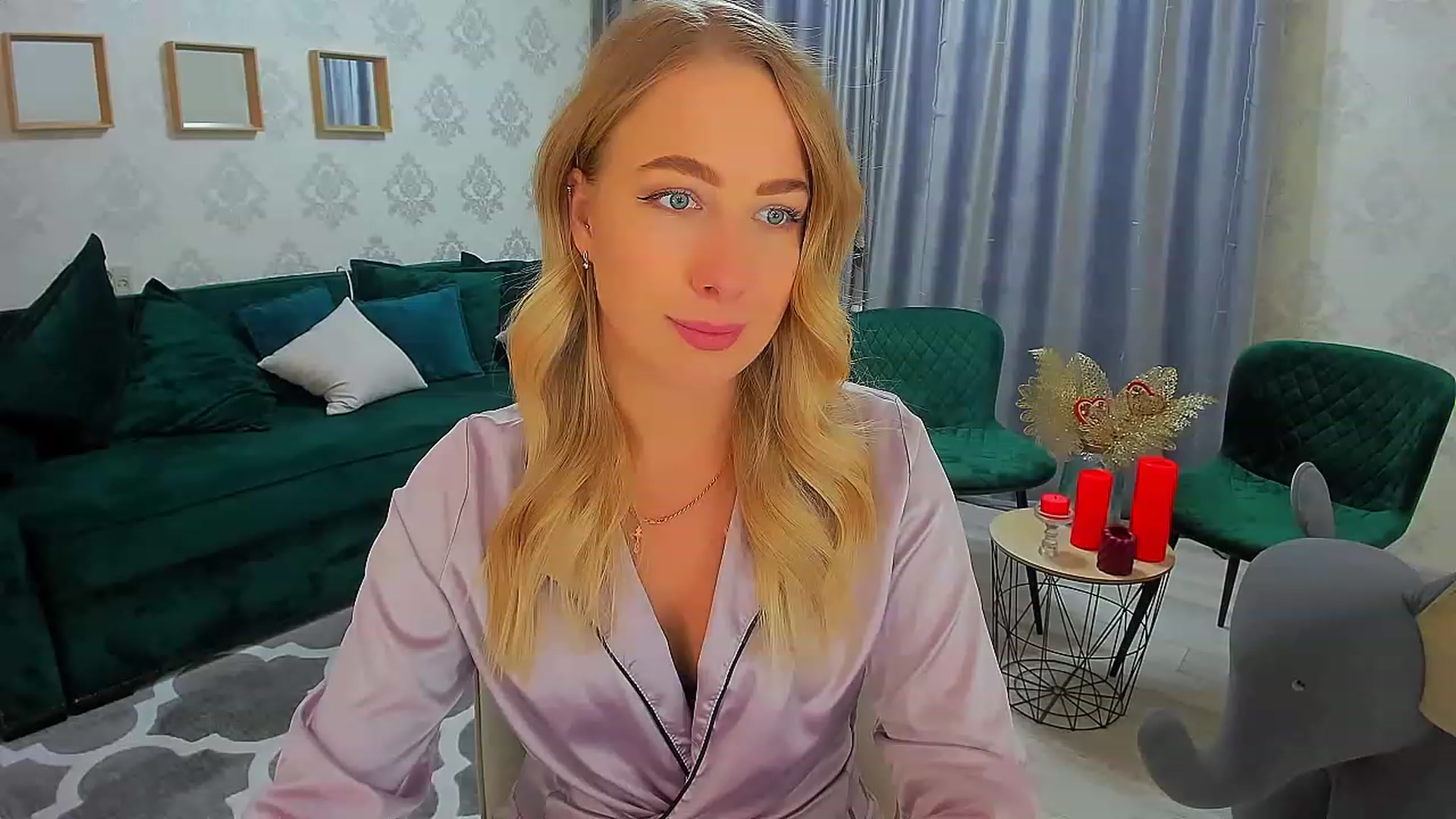 Gallery image thumbnail from ElegantLook's myfreecams stream on, 01/31/2023, 06:00 image 6 of 20