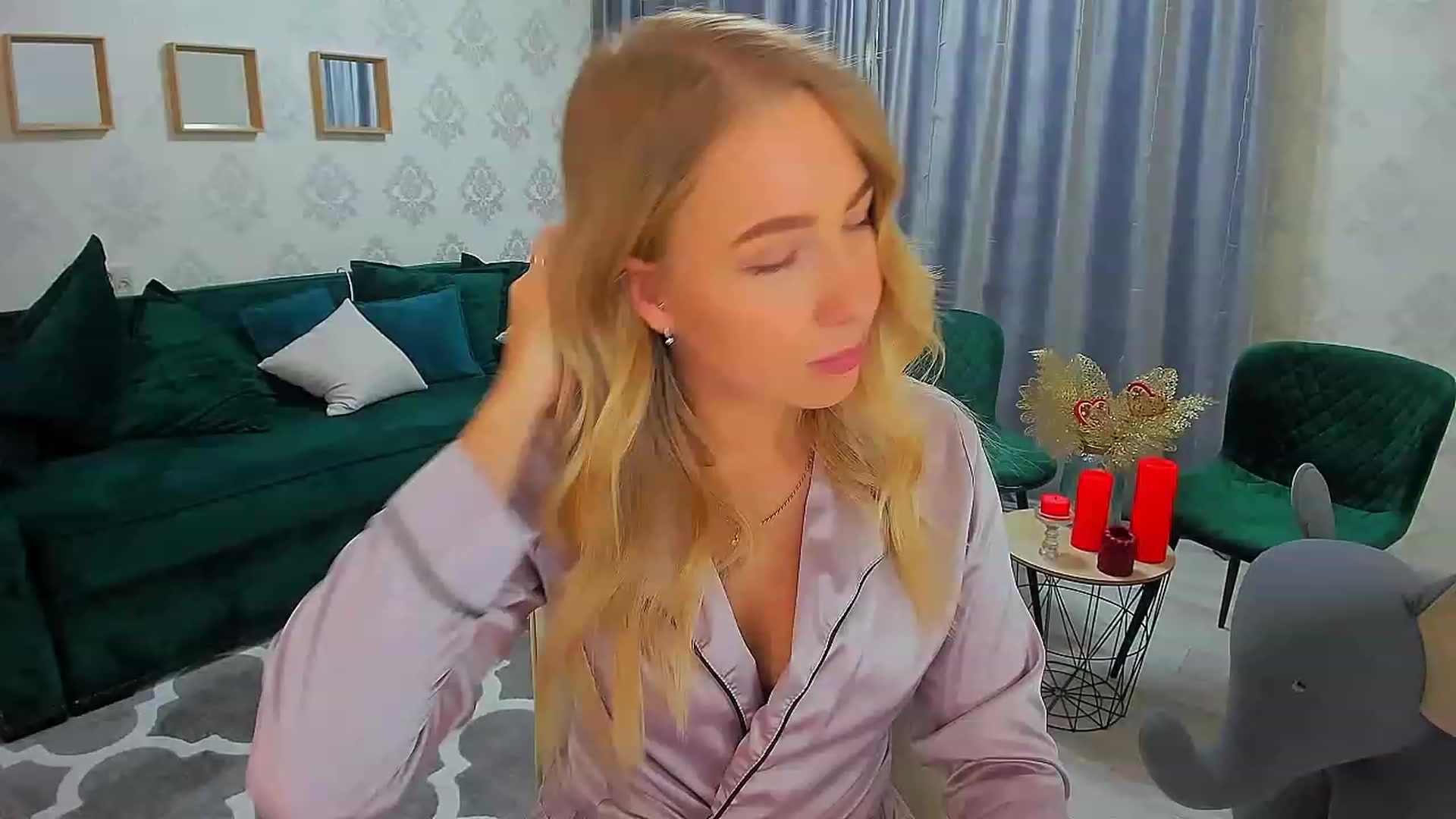Gallery image thumbnail from ElegantLook's myfreecams stream on, 01/31/2023, 07:07 image 6 of 20