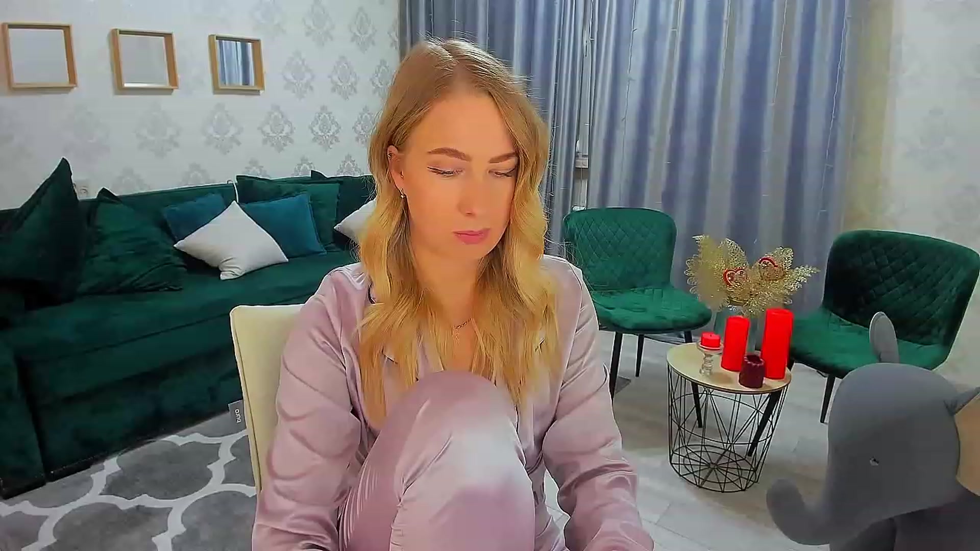 Gallery image thumbnail from ElegantLook's myfreecams stream on, 01/31/2023, 07:07 image 20 of 20