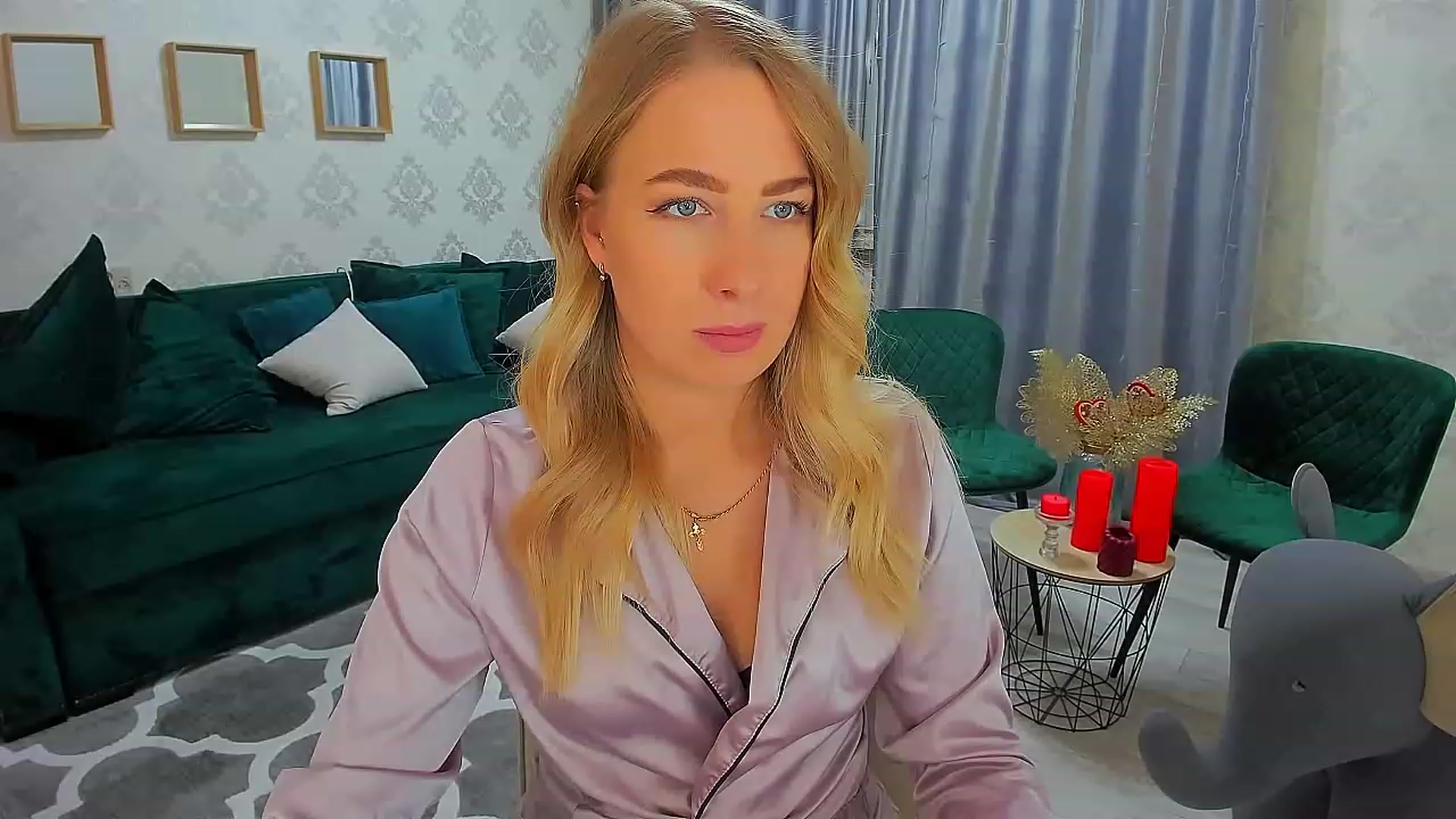Gallery image thumbnail from ElegantLook's myfreecams stream on, 01/31/2023, 07:07 image 3 of 20