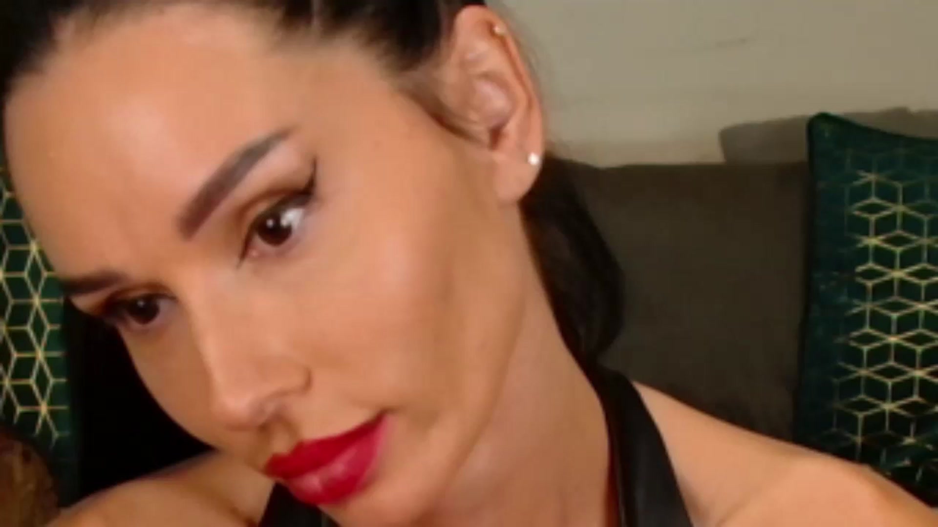Gallery image thumbnail from ElegantMilena's myfreecams stream on, 02/26/2023, 19:39 image 9 of 20