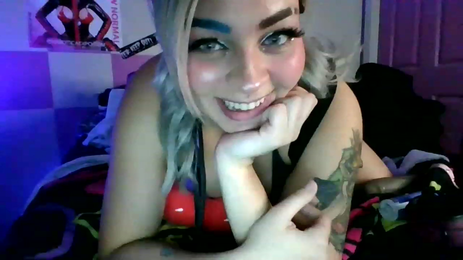 Gallery image thumbnail from Elektra_sinnz's myfreecams stream on, 11/19/2022, 02:37 image 20 of 20