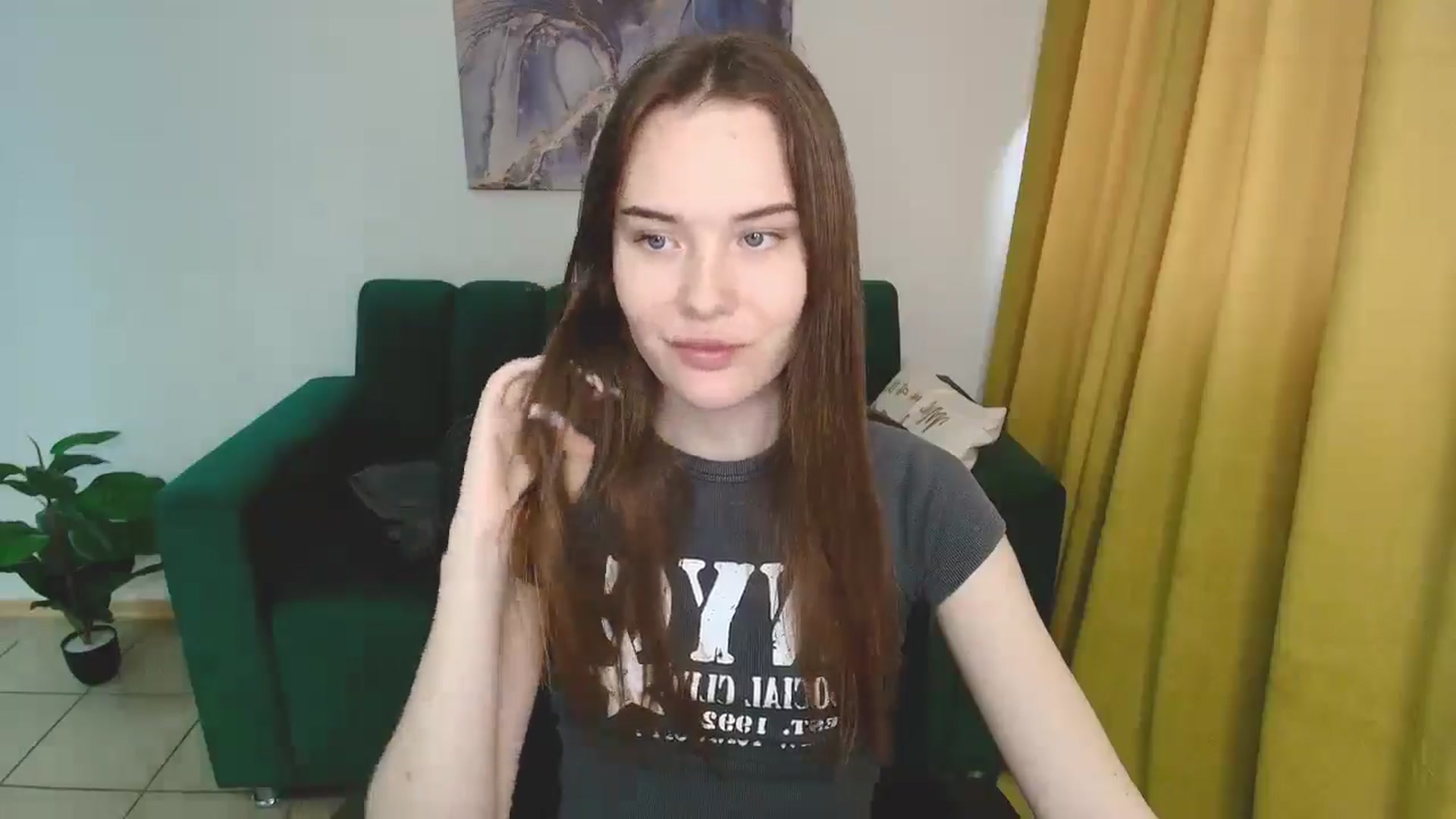 Gallery image thumbnail from ElenaOconar's myfreecams stream on, 05/12/2025, 09:00 image 14 of 20