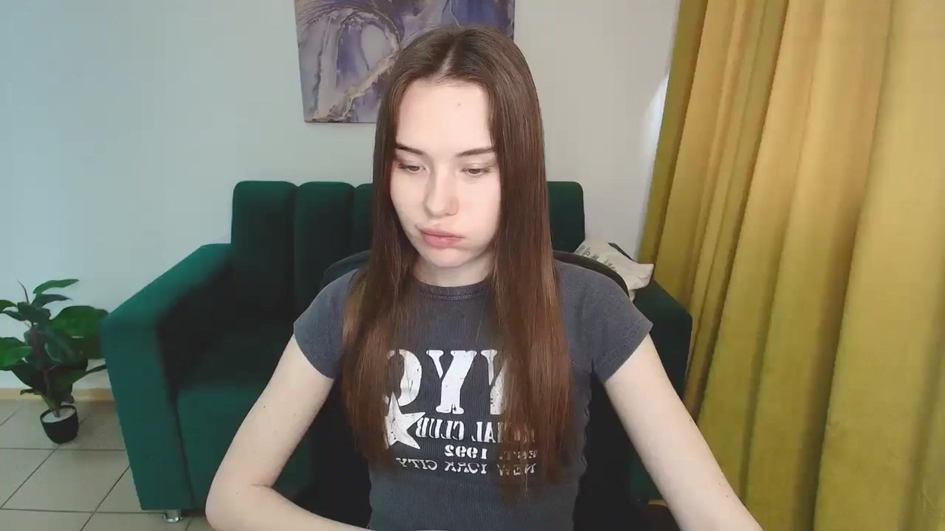 Gallery image thumbnail from ElenaOconar's myfreecams stream on, 05/12/2025, 09:00 image 2 of 20