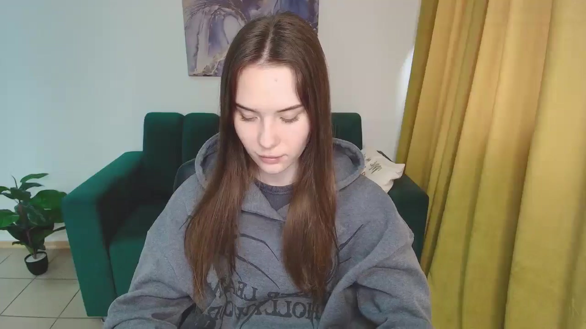 Gallery image thumbnail from ElenaOconar's myfreecams stream on, 05/12/2025, 09:00 image 16 of 20