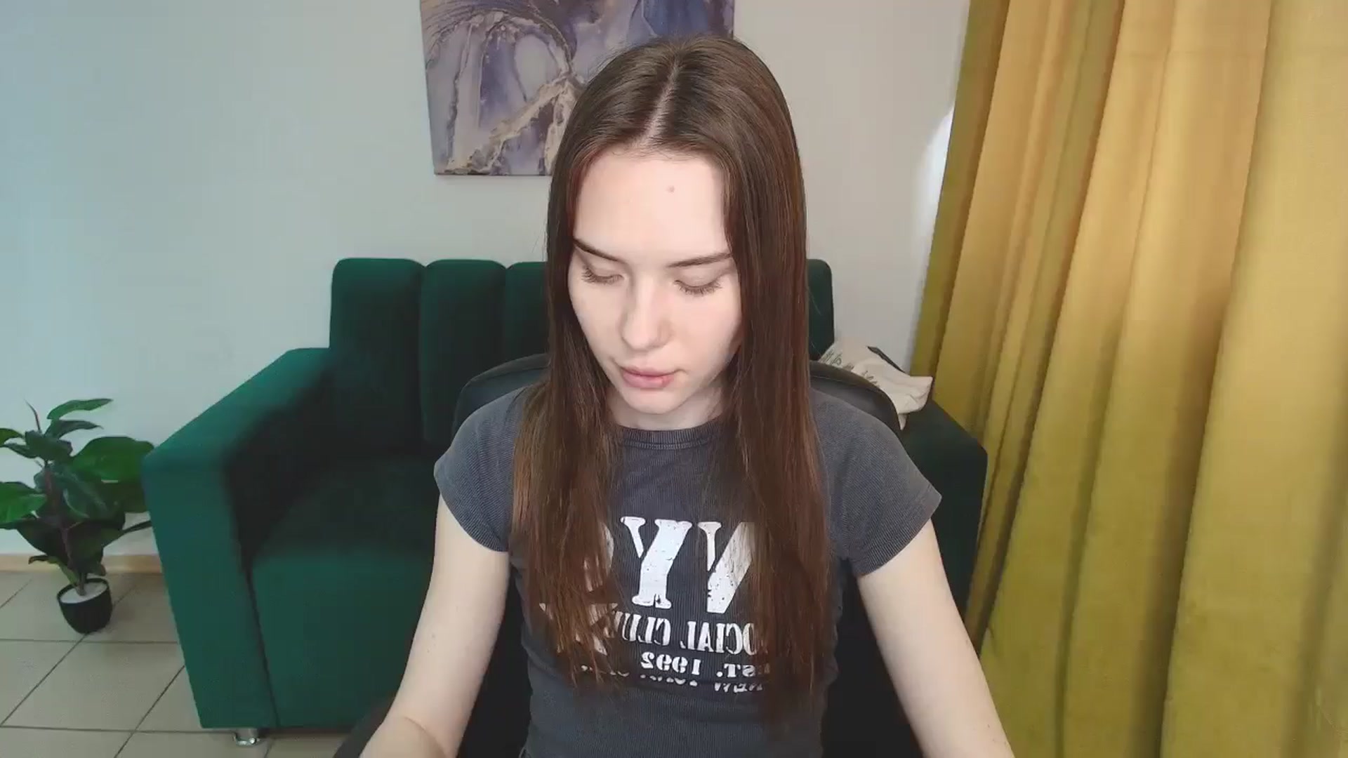 Gallery image thumbnail from ElenaOconar's myfreecams stream on, 05/12/2025, 09:00 image 1 of 20