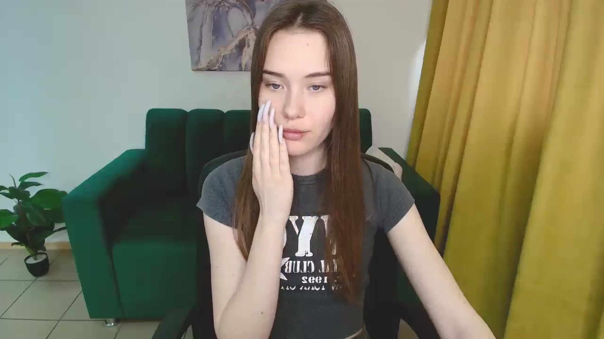 Gallery image thumbnail from ElenaOconar's myfreecams stream on, 05/12/2025, 10:28 image 18 of 20