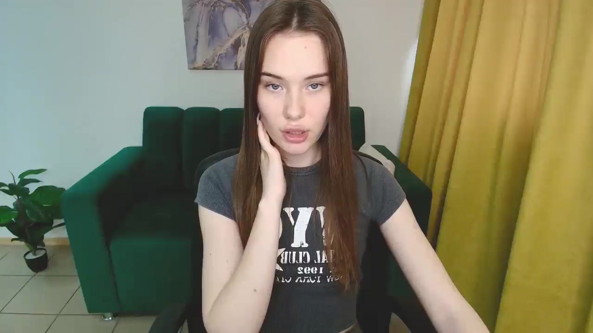Gallery image thumbnail from ElenaOconar's myfreecams stream on, 05/12/2025, 10:28 image 16 of 20