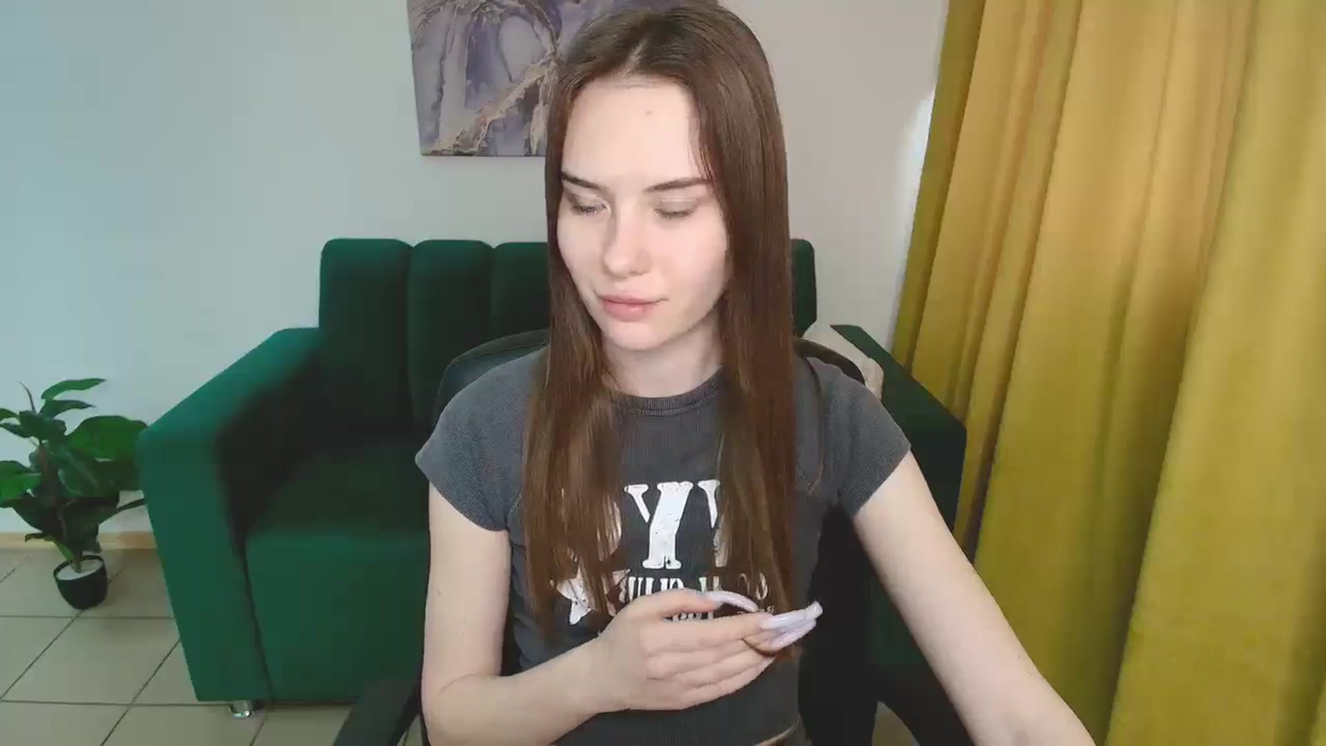 Gallery image thumbnail from ElenaOconar's myfreecams stream on, 05/12/2025, 10:28 image 19 of 20