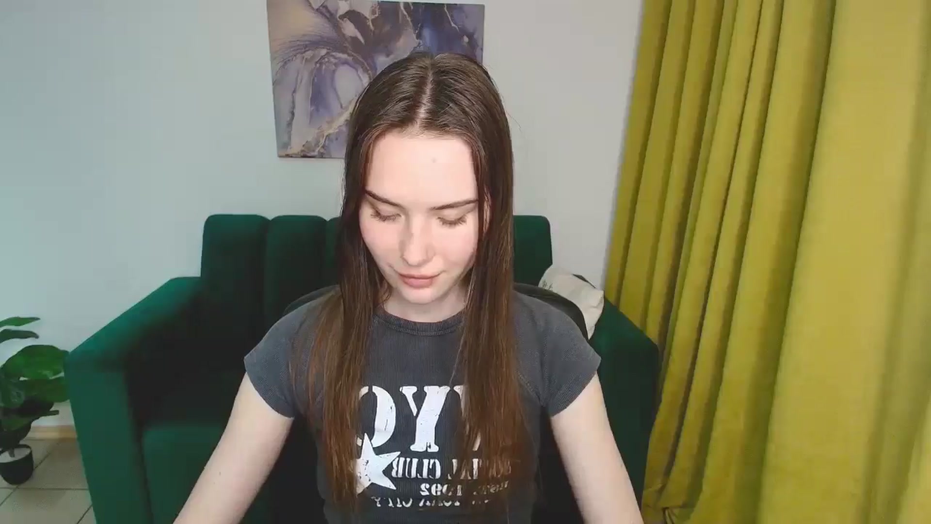Gallery image thumbnail from ElenaOconar's myfreecams stream on, 05/13/2025, 17:59 image 11 of 20