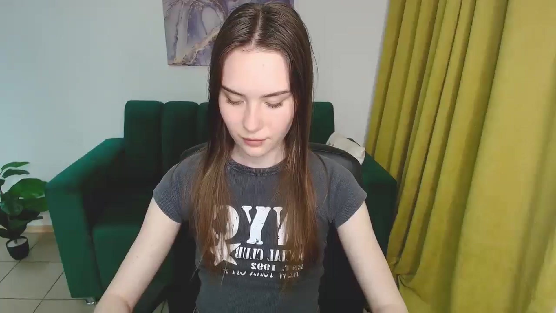 Gallery image thumbnail from ElenaOconar's myfreecams stream on, 05/13/2025, 17:59 image 4 of 20