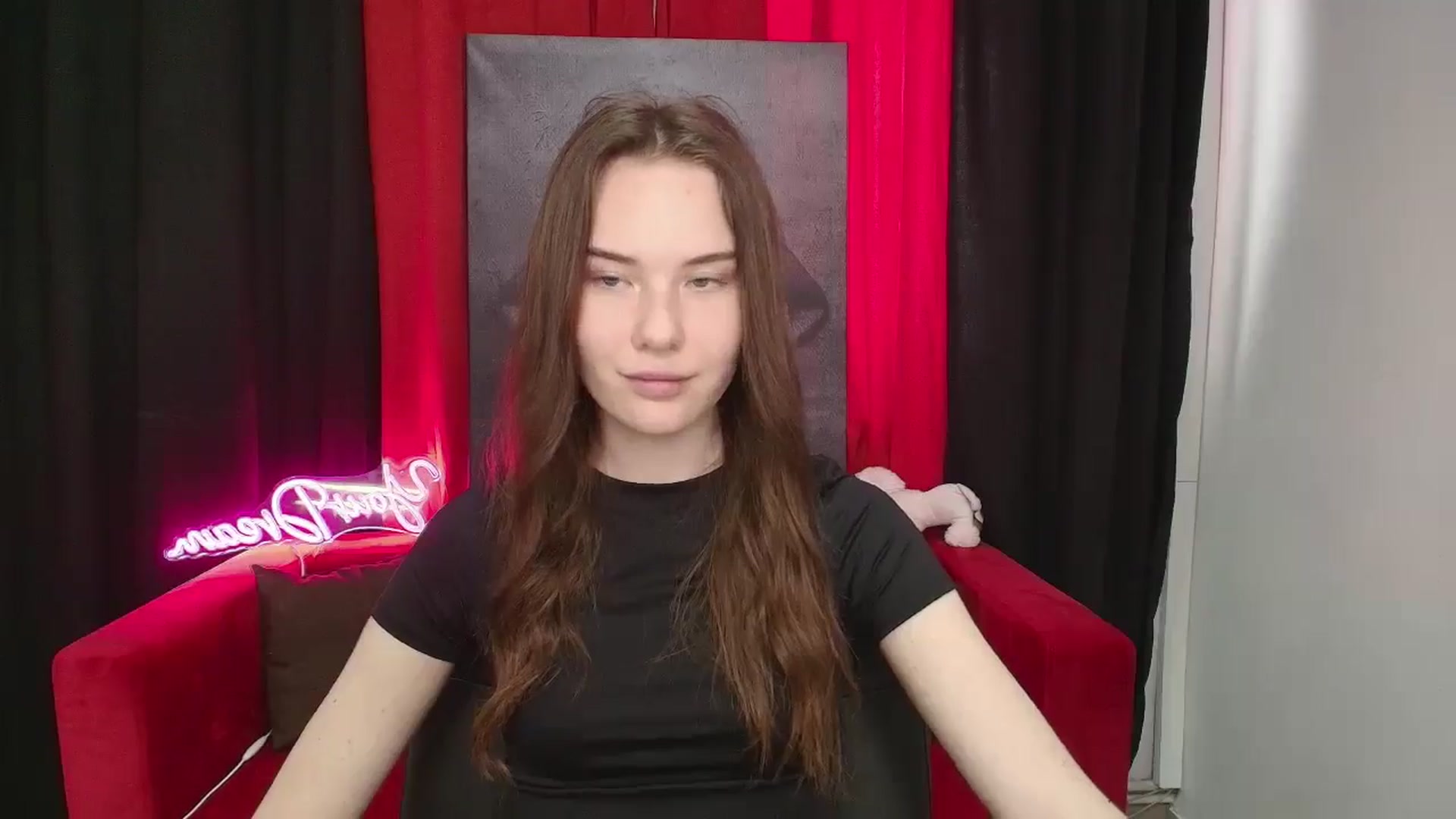 Gallery image thumbnail from ElenaOconar's myfreecams stream on, 05/15/2025, 12:38 image 11 of 20