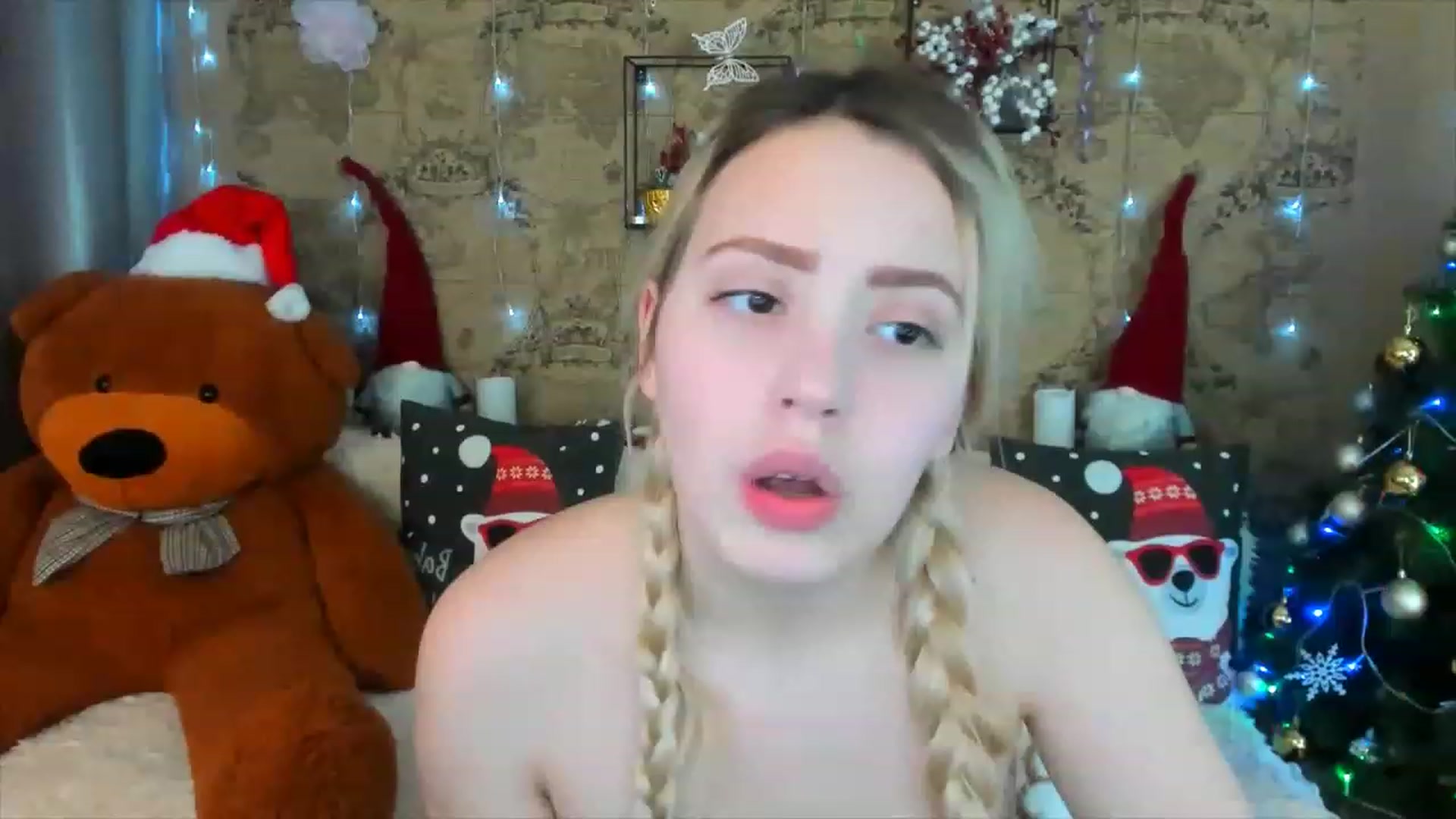 Gallery image thumbnail from Elena_Shy's myfreecams stream on, 12/17/2022, 11:30 image 19 of 20