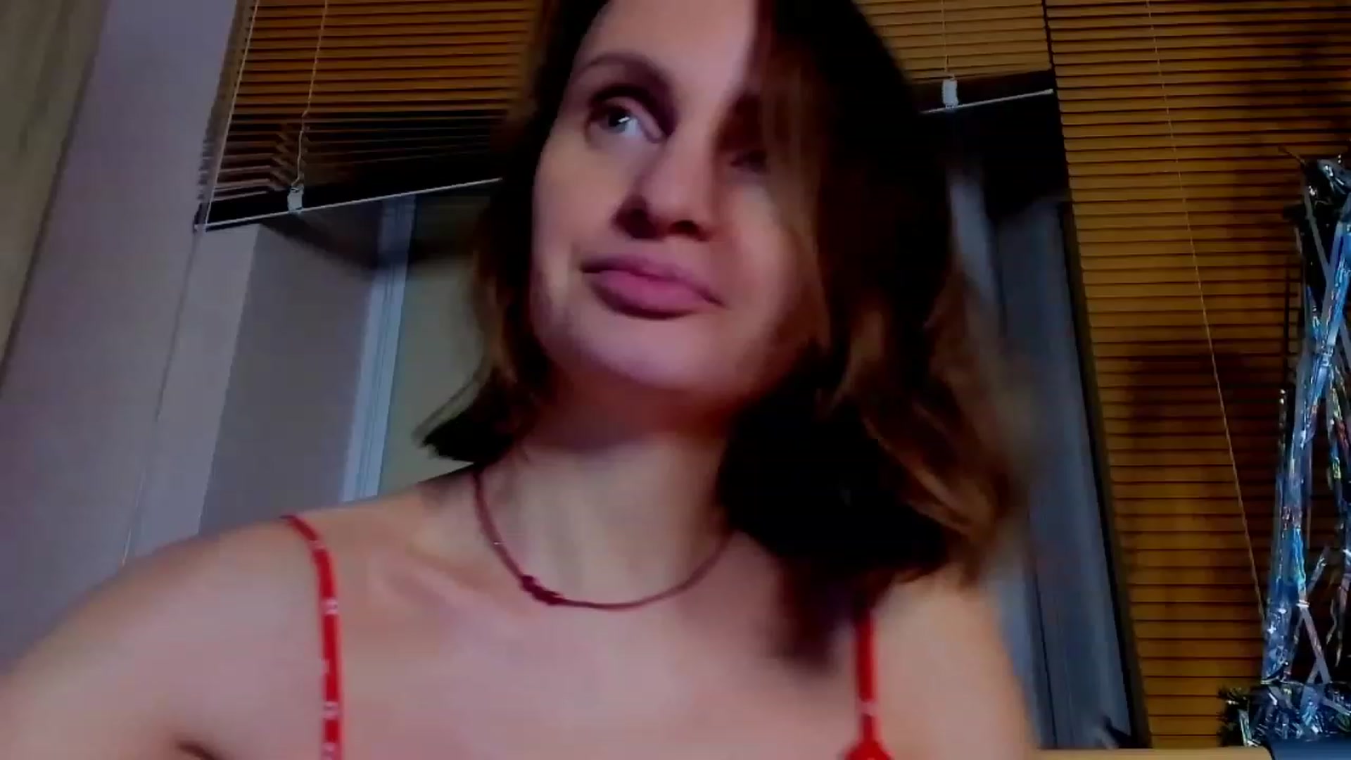 Gallery image thumbnail from Elenapre's myfreecams stream on, 12/26/2022, 12:30 image 1 of 20