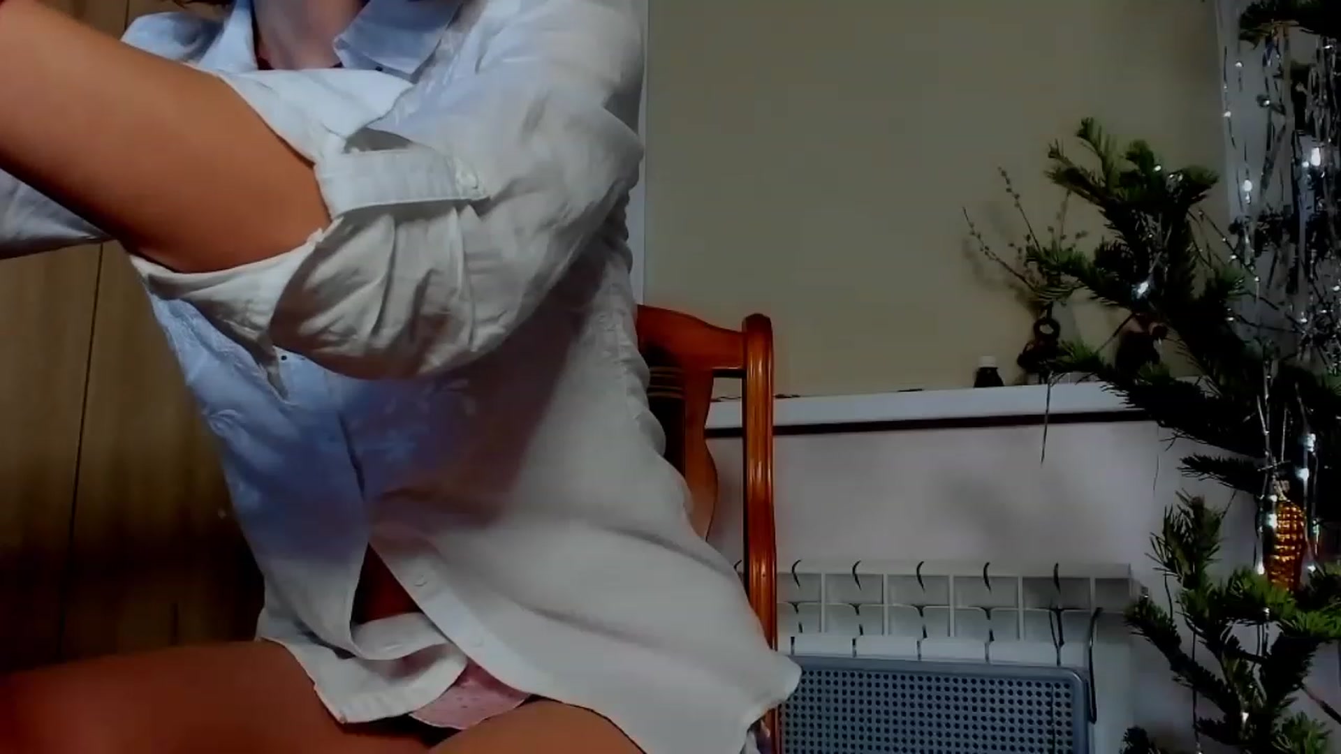 Gallery image thumbnail from Elenapre's myfreecams stream on, 01/16/2023, 10:43 image 9 of 20