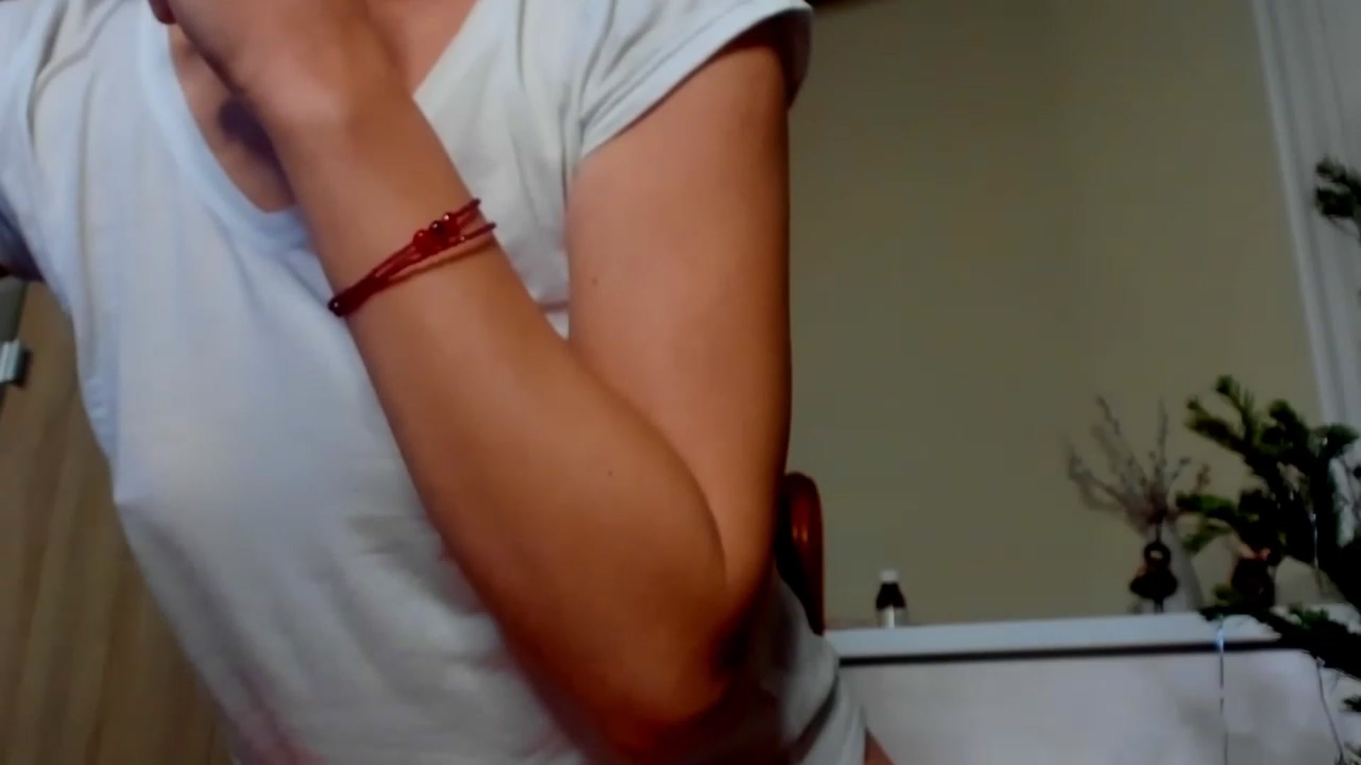 Gallery image thumbnail from Elenapre's myfreecams stream on, 01/17/2023, 08:46 image 11 of 20