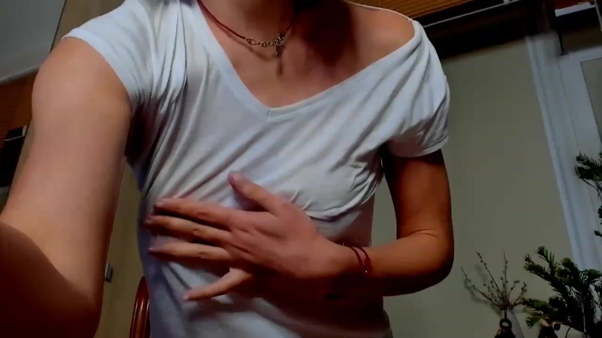 Gallery image thumbnail from Elenapre's myfreecams stream on, 01/17/2023, 08:46 image 7 of 20