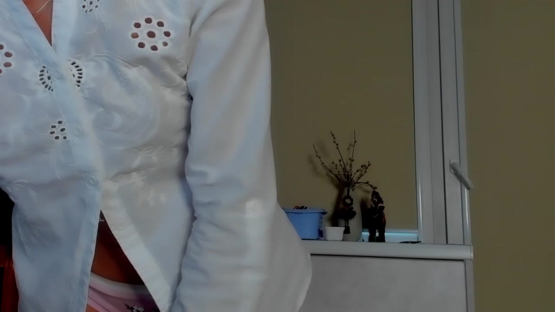 Gallery image thumbnail from Elenapre's myfreecams stream on, 02/27/2023, 11:03 image 13 of 20